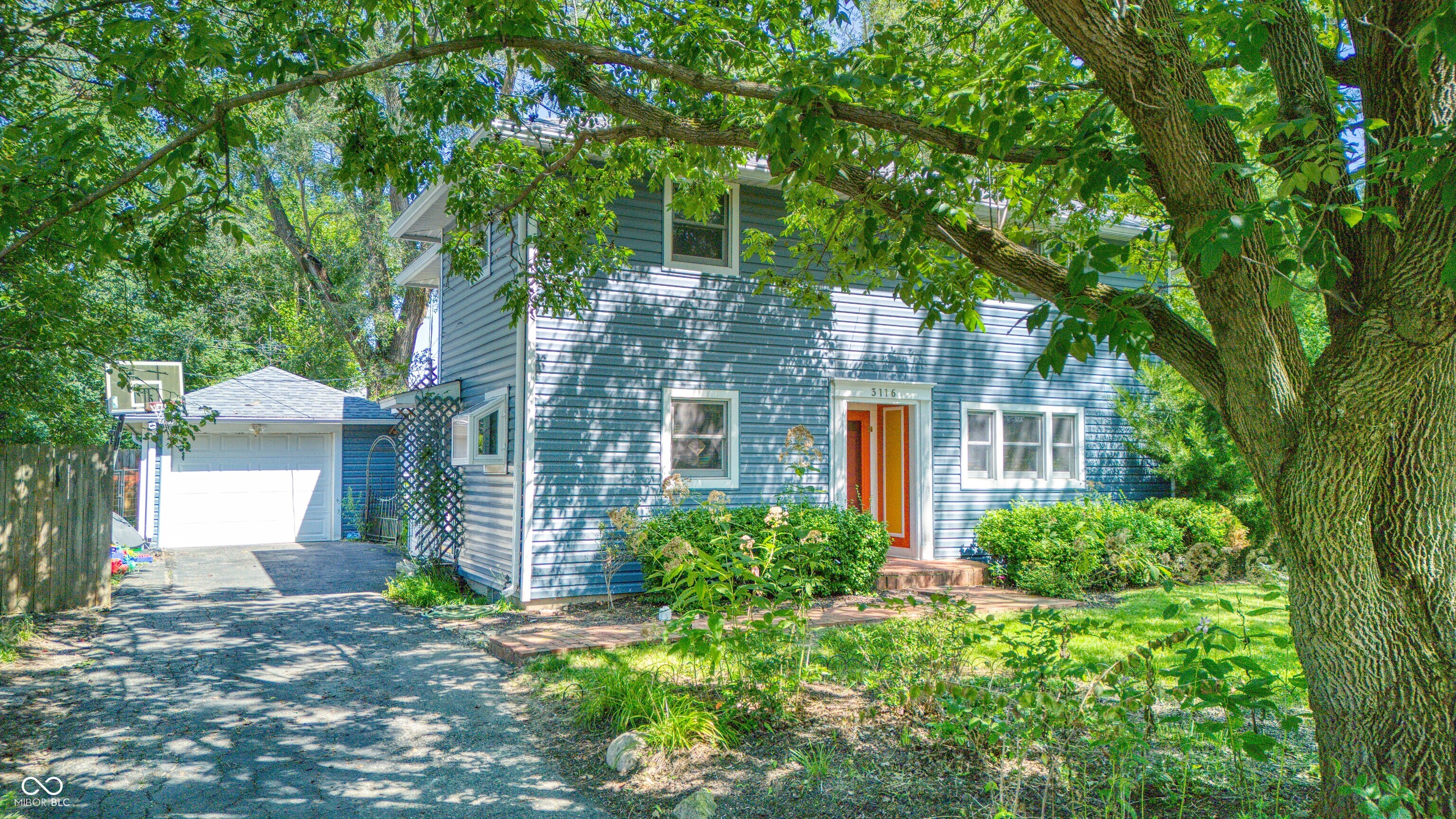 3116 W Torquay Road — photo