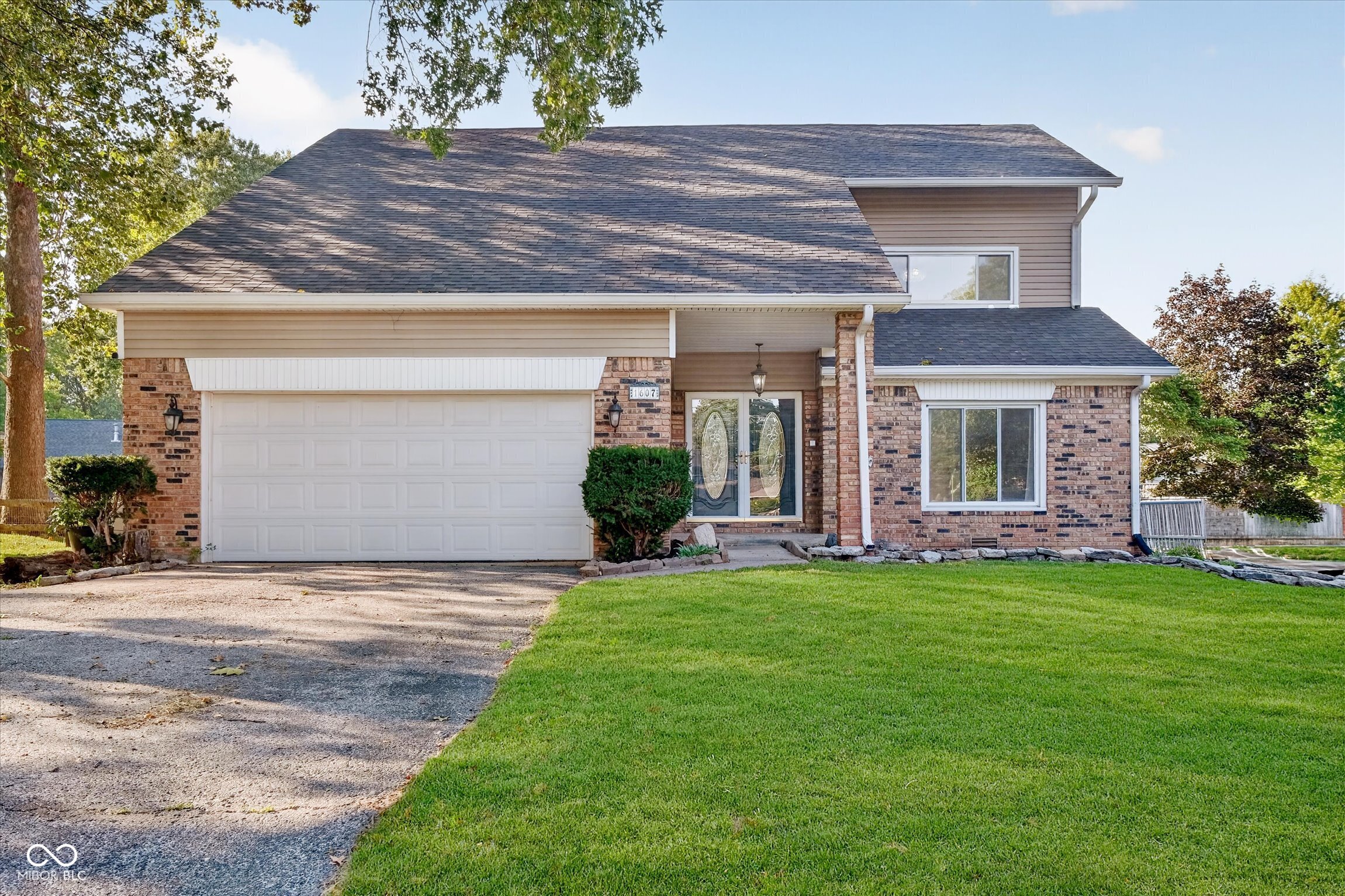 1607 Chestnut Court — photo