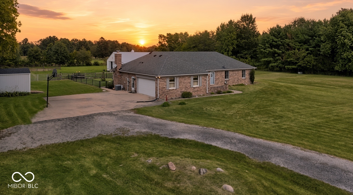 2820 State Road 38 E — photo