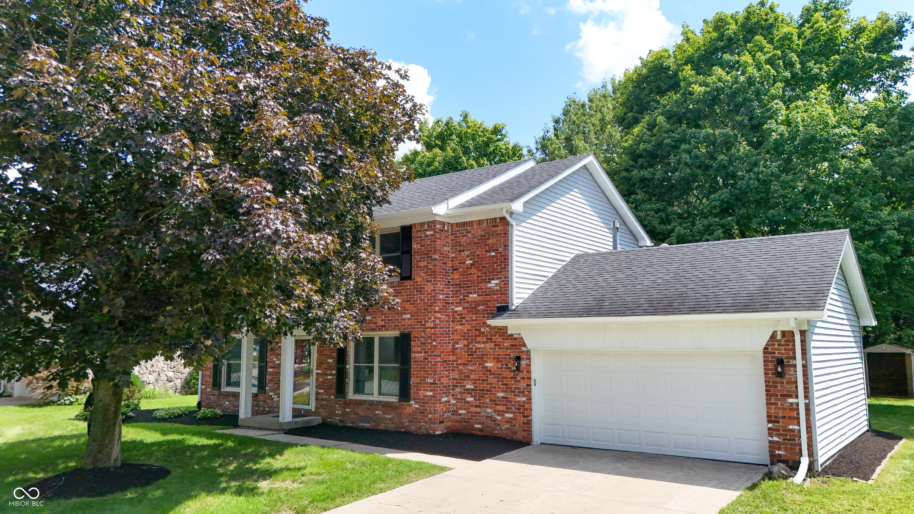 605 White Pine Drive — photo