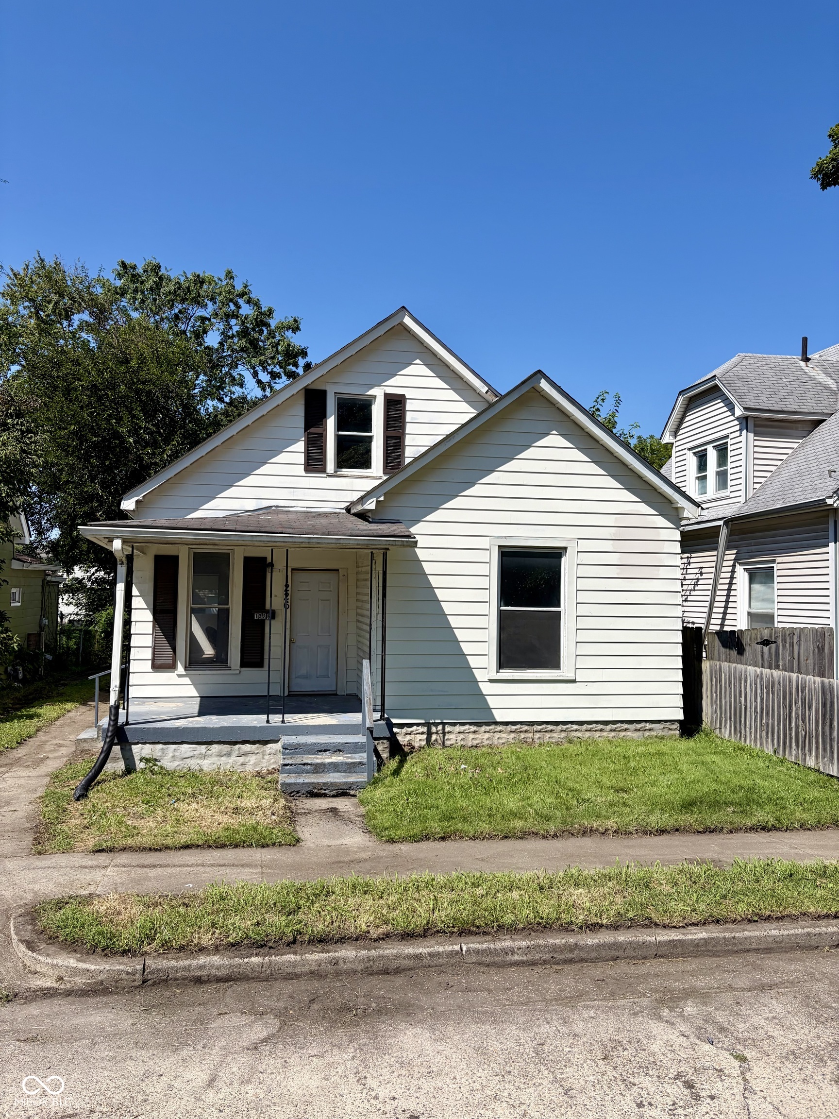 1226 S Richland Street — photo