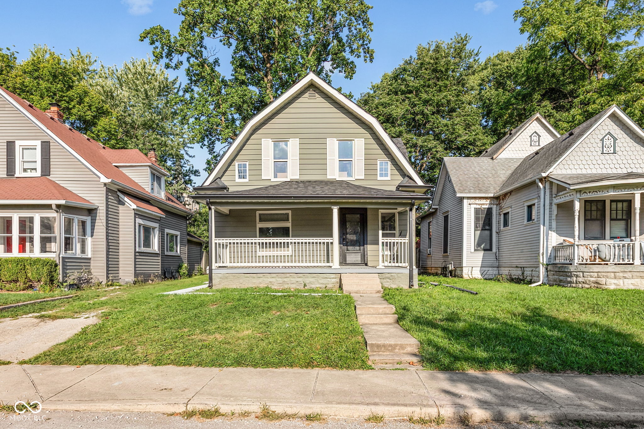 31 S Hawthorne Lane — photo