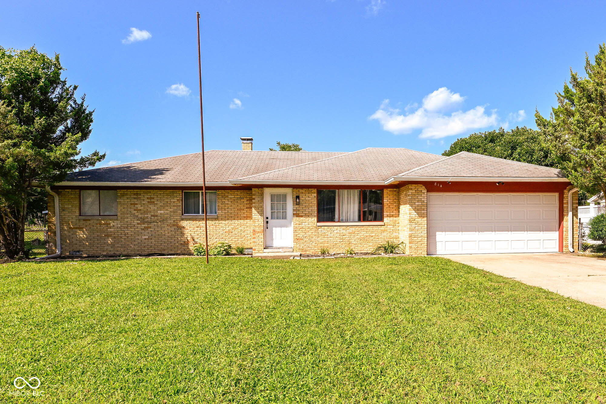 814 Heritage Lane — photo