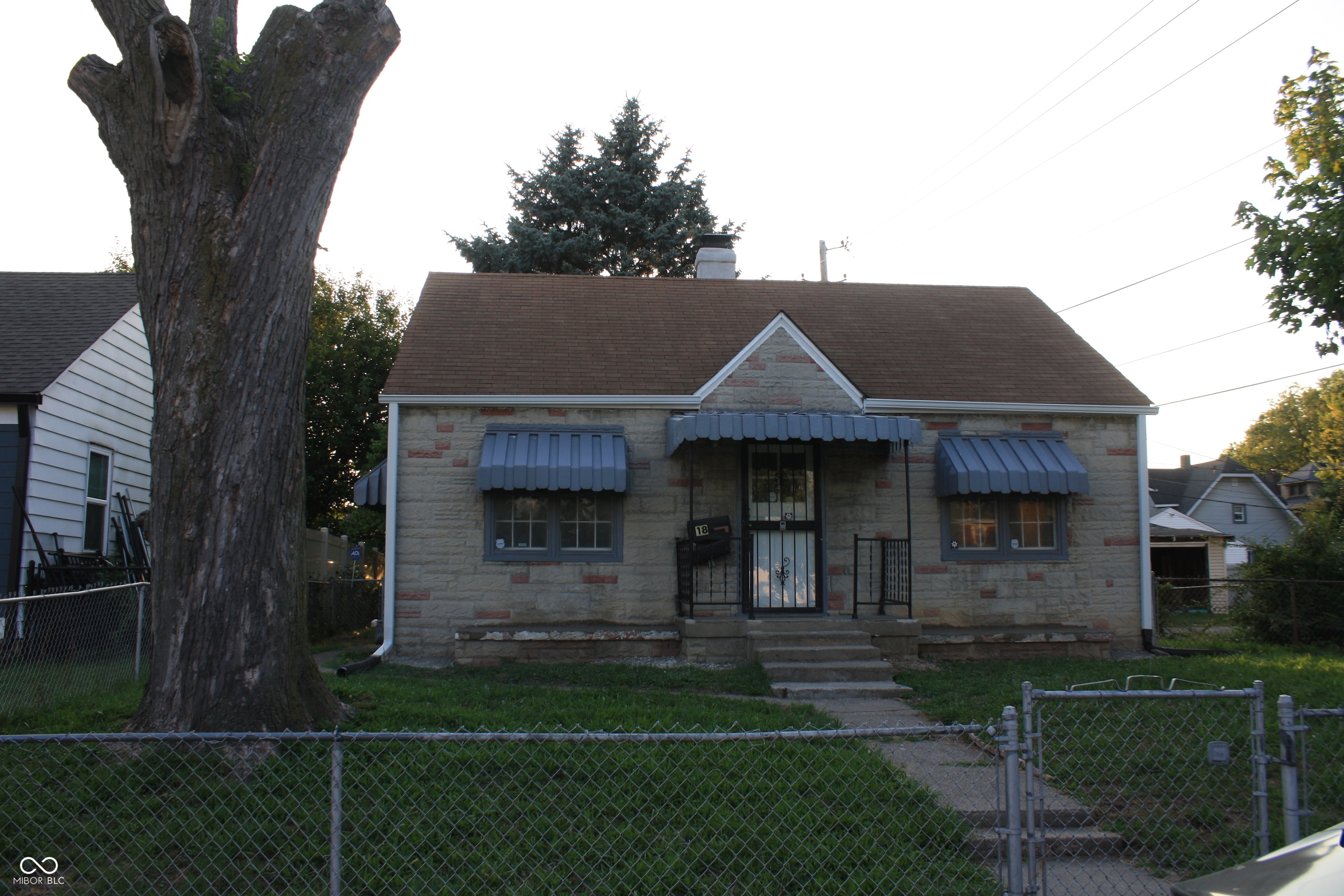 18 N Pershing Avenue — photo