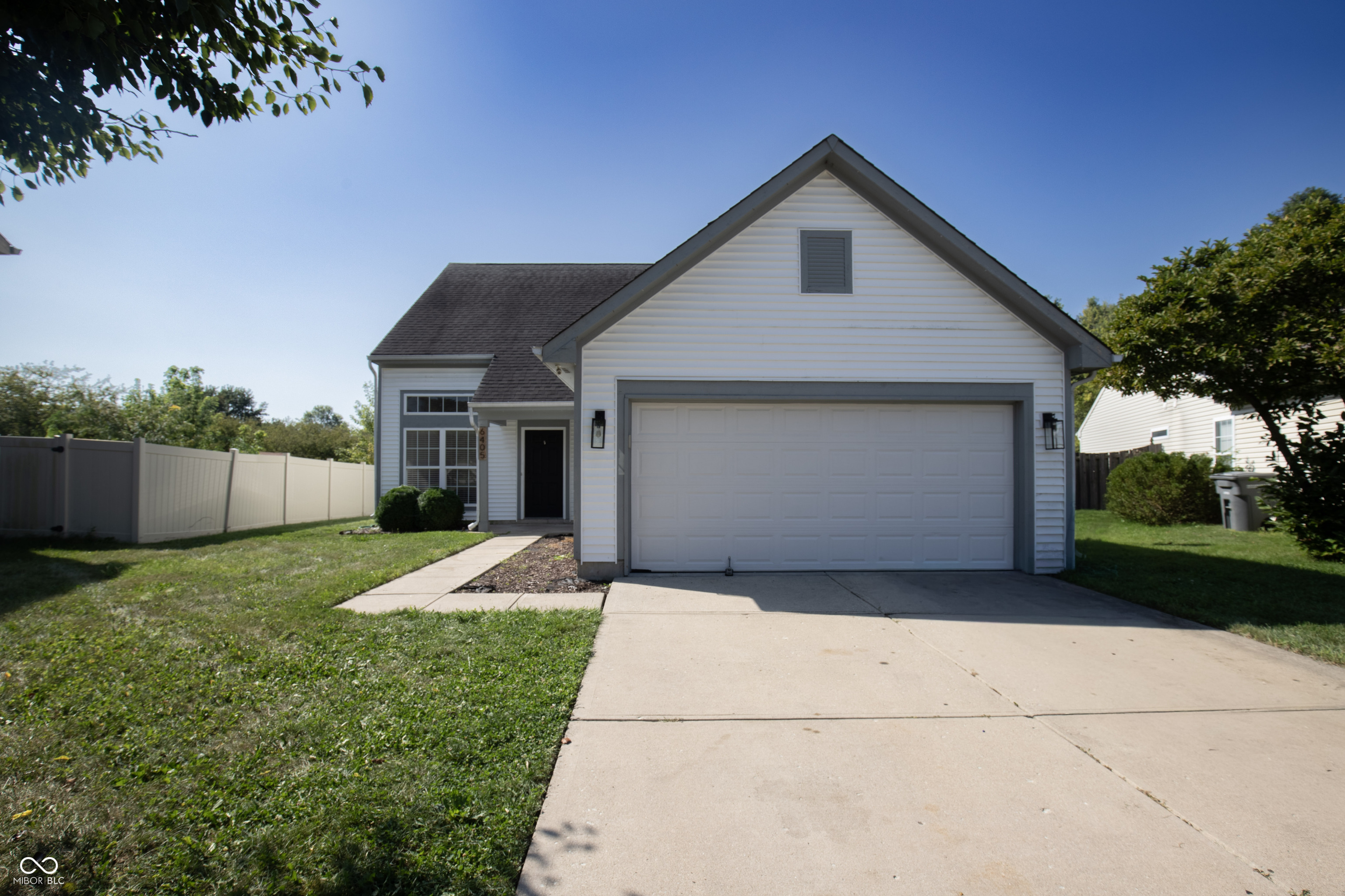 6405 Pathfinder Court — photo