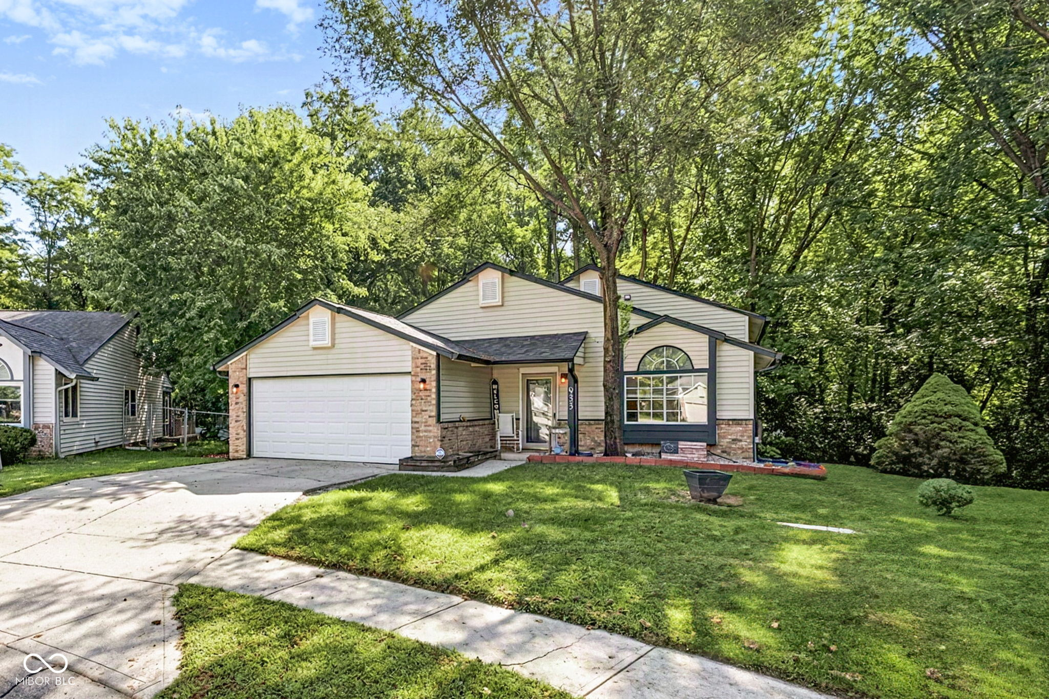 933 Timber Creek Lane — photo