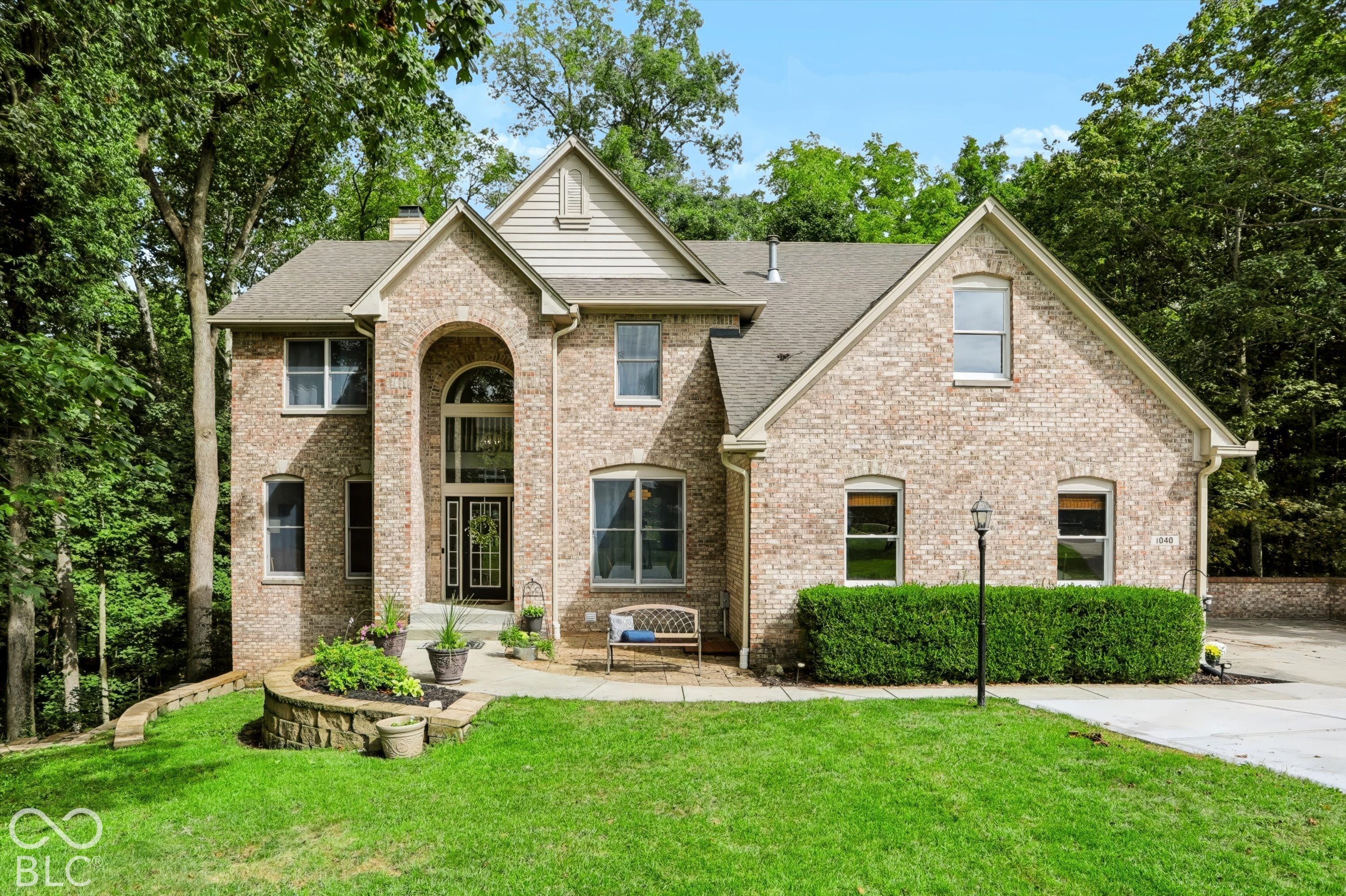 1040 Sullivans Ridge — photo
