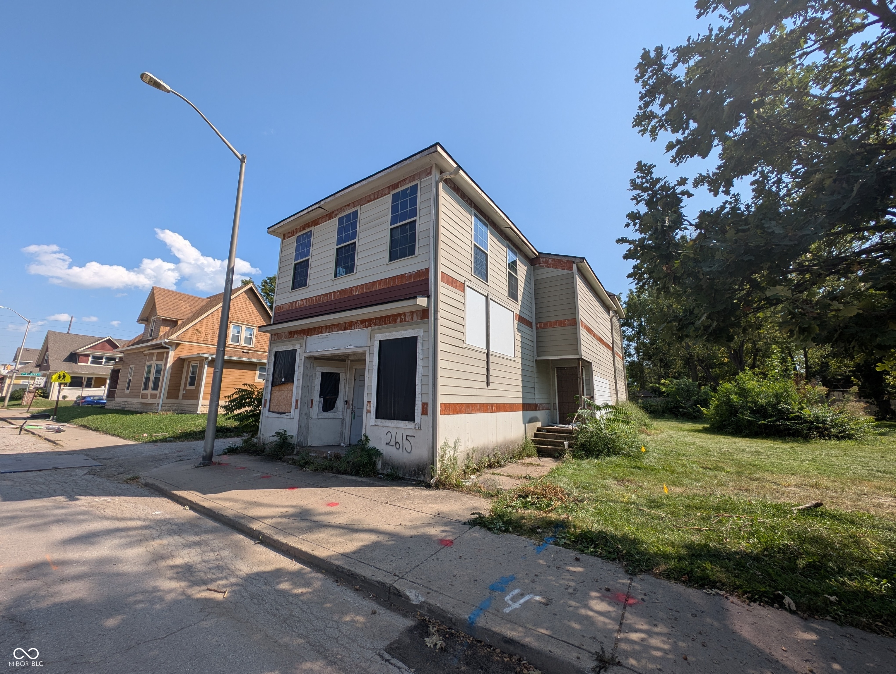 2615 E 10th Street — photo