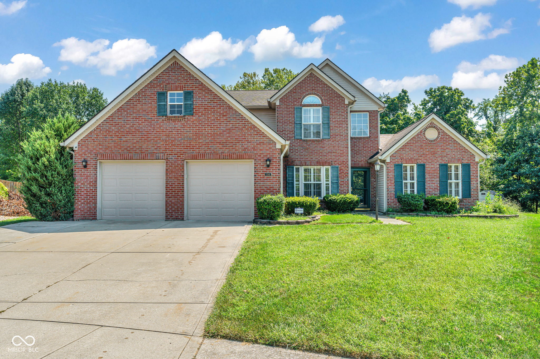 216 Creekview Circle — photo