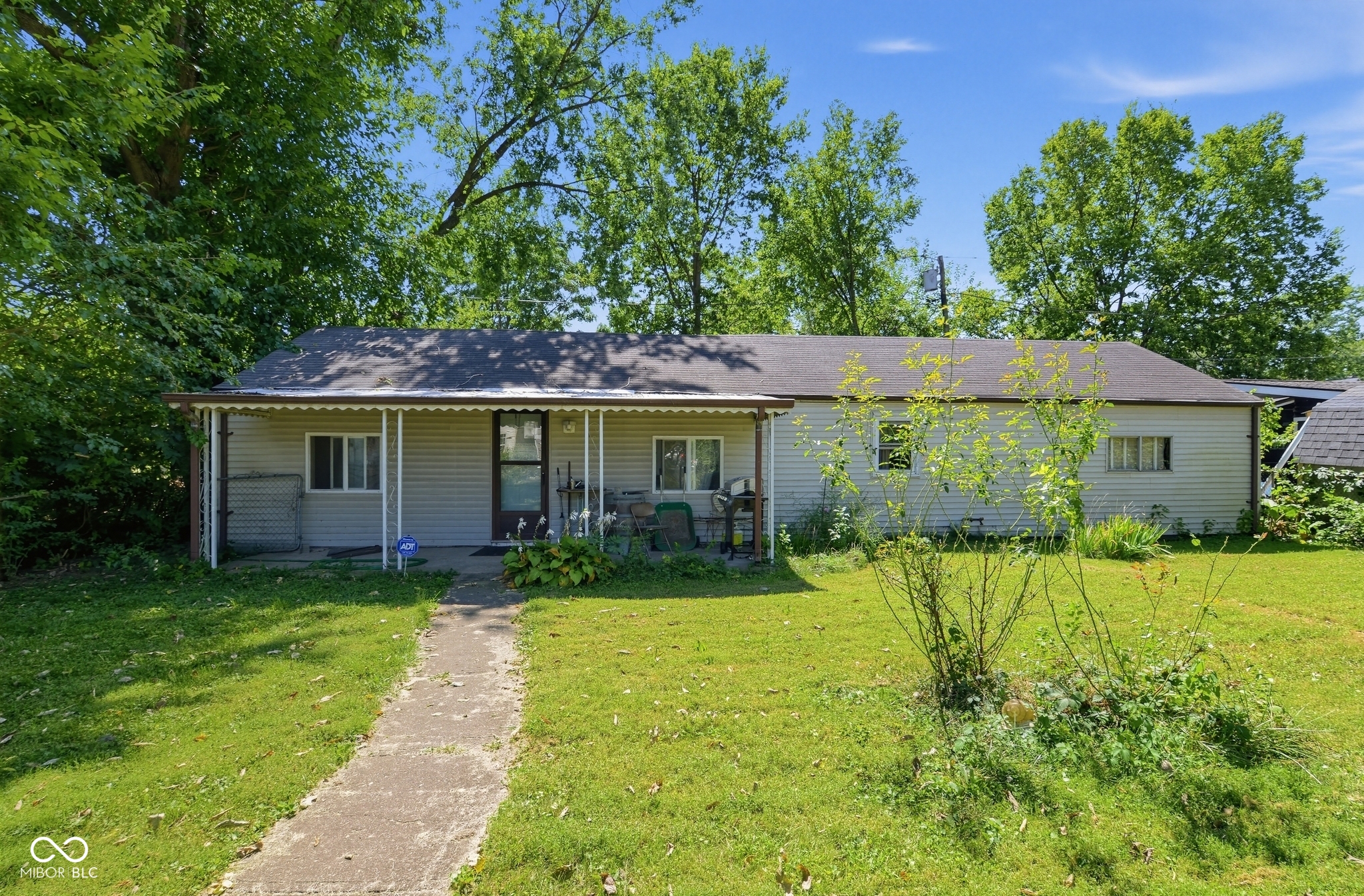 2229 Martha Street — photo