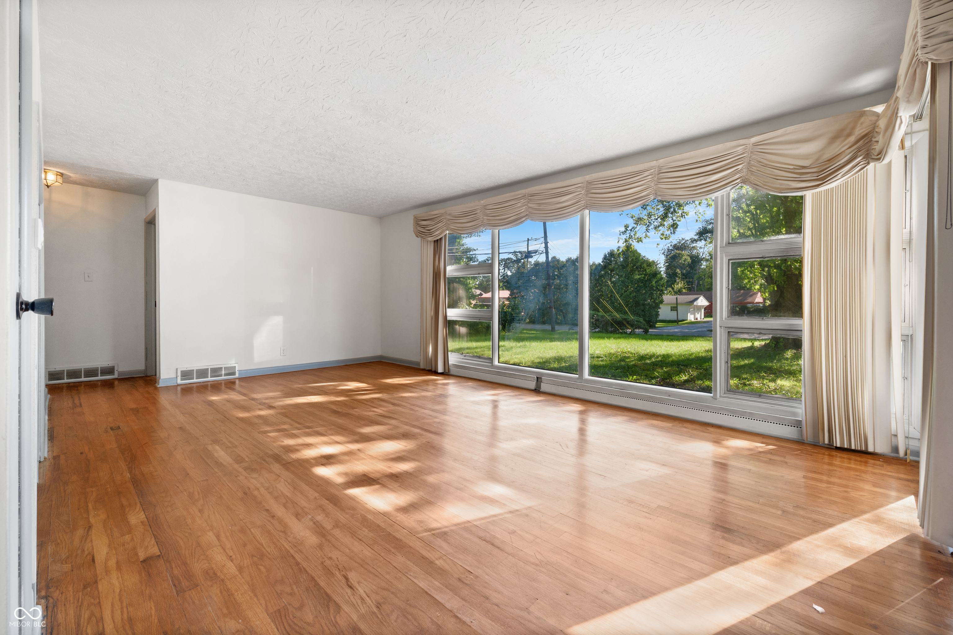 930 Eustis Drive, Indianapolis, IN 46229 — photo 3