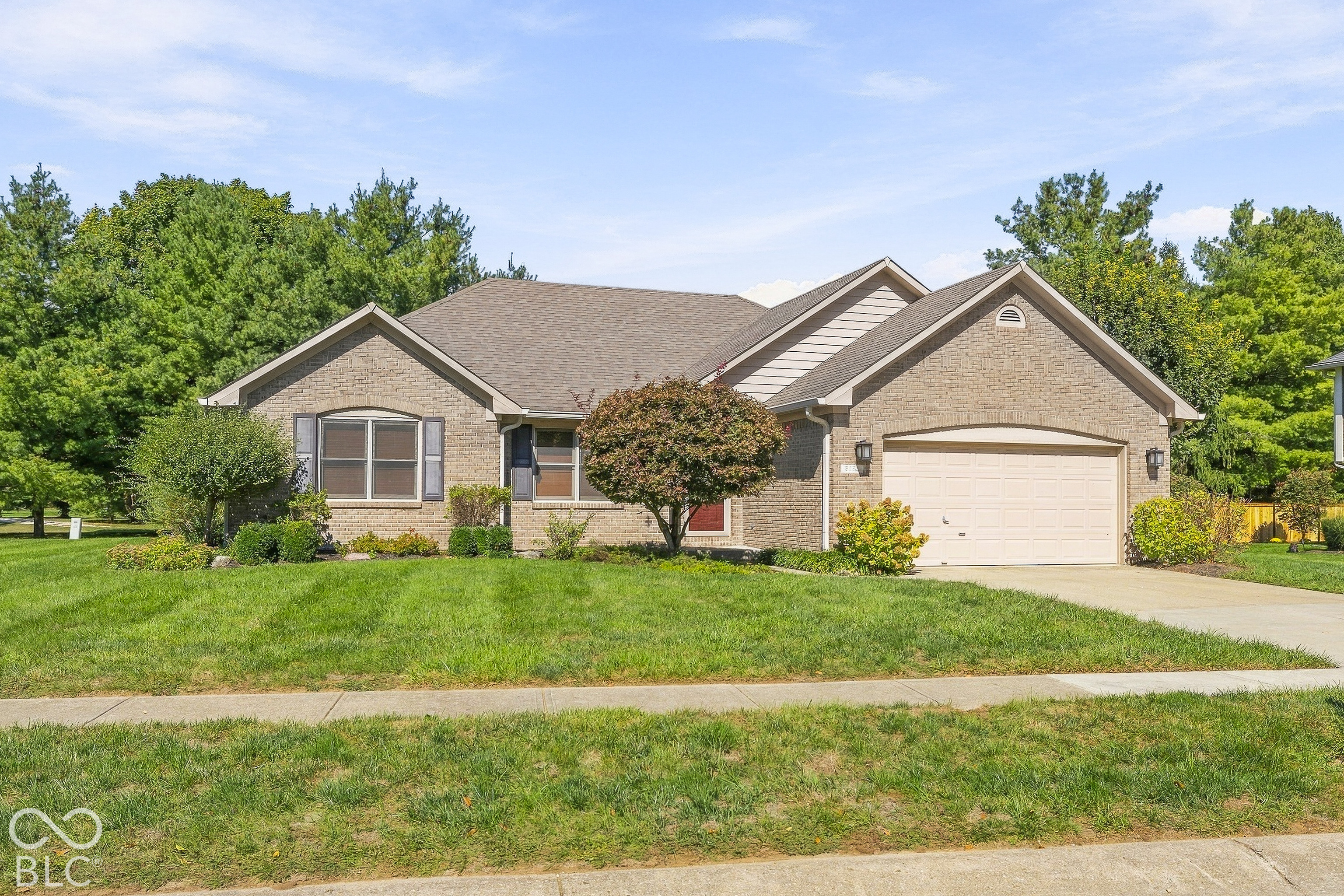 5484 Steven Drive — photo