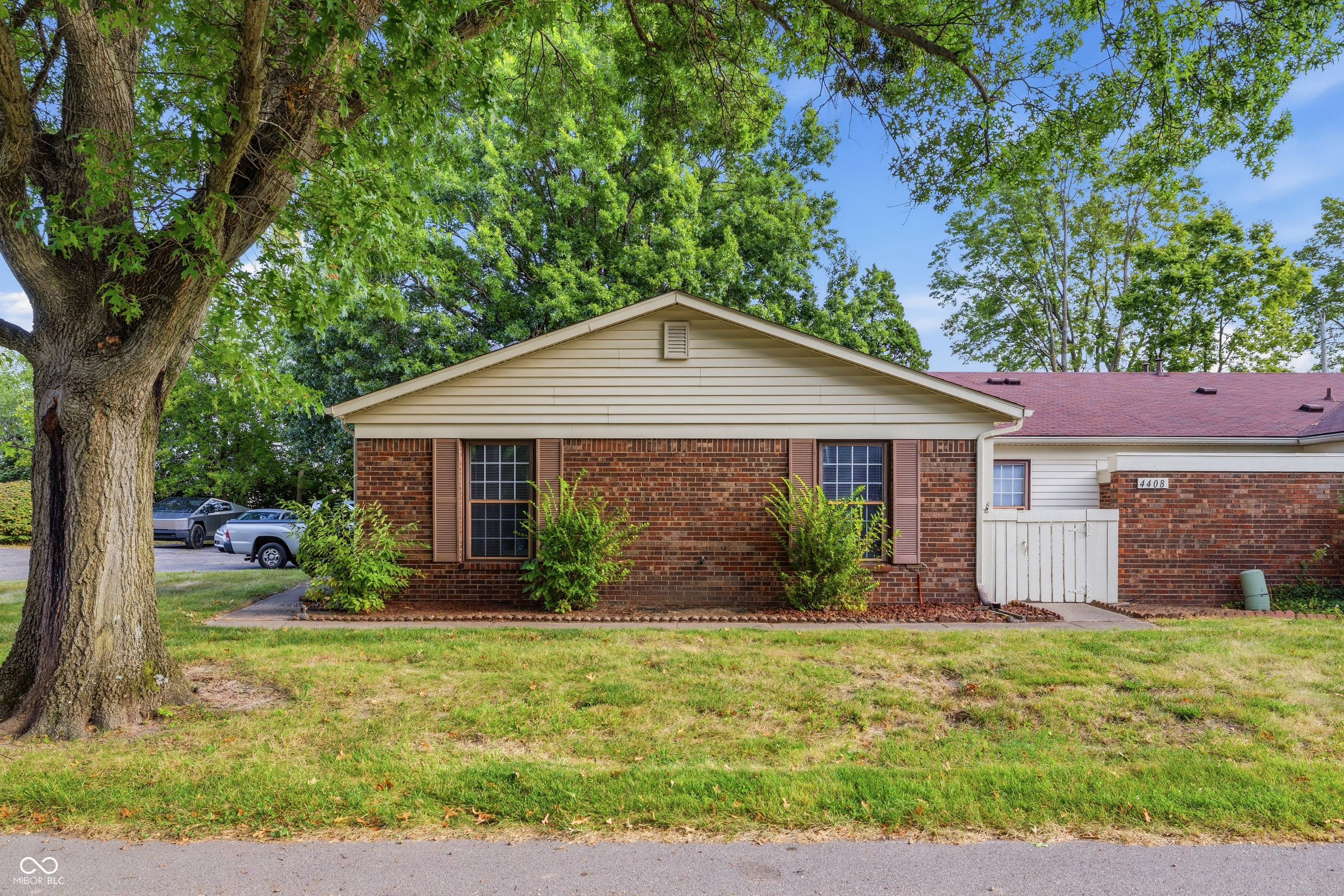 4408 Clovelly Court — photo