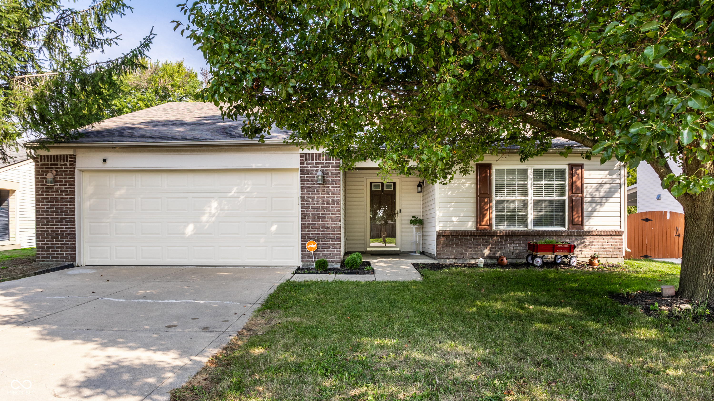 10890 Vanguard Lane — photo