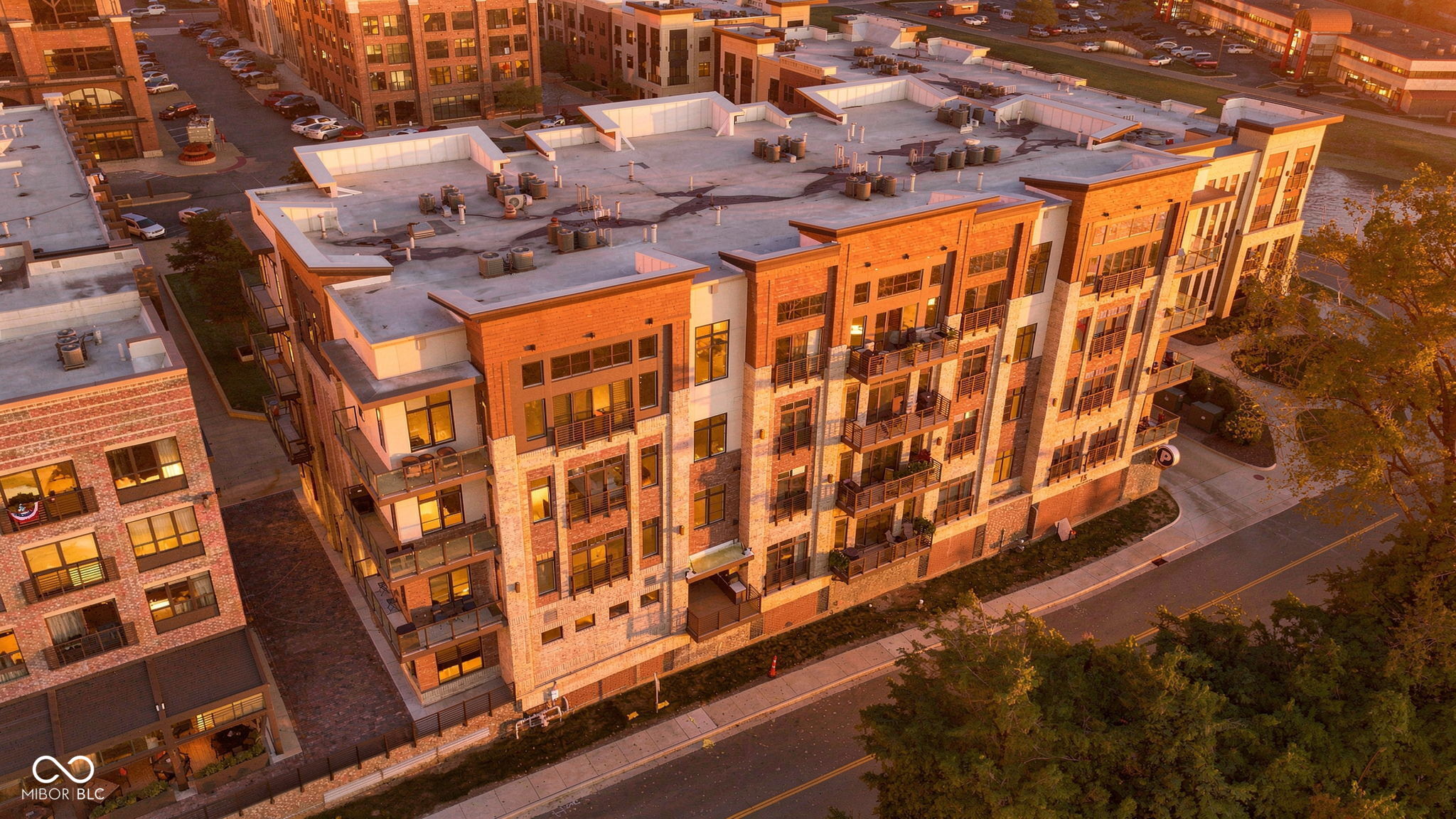 15 W Executive Drive 404 — photo