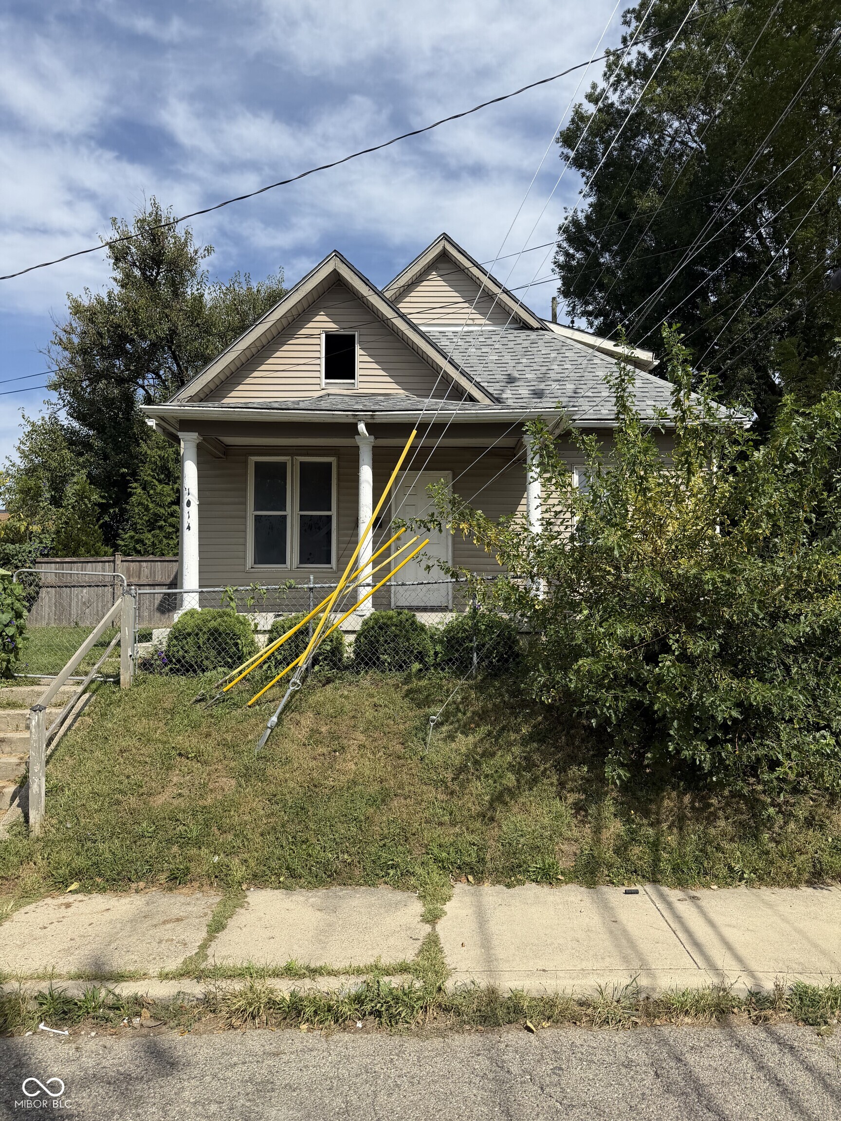 1014 E Legrande Avenue — photo