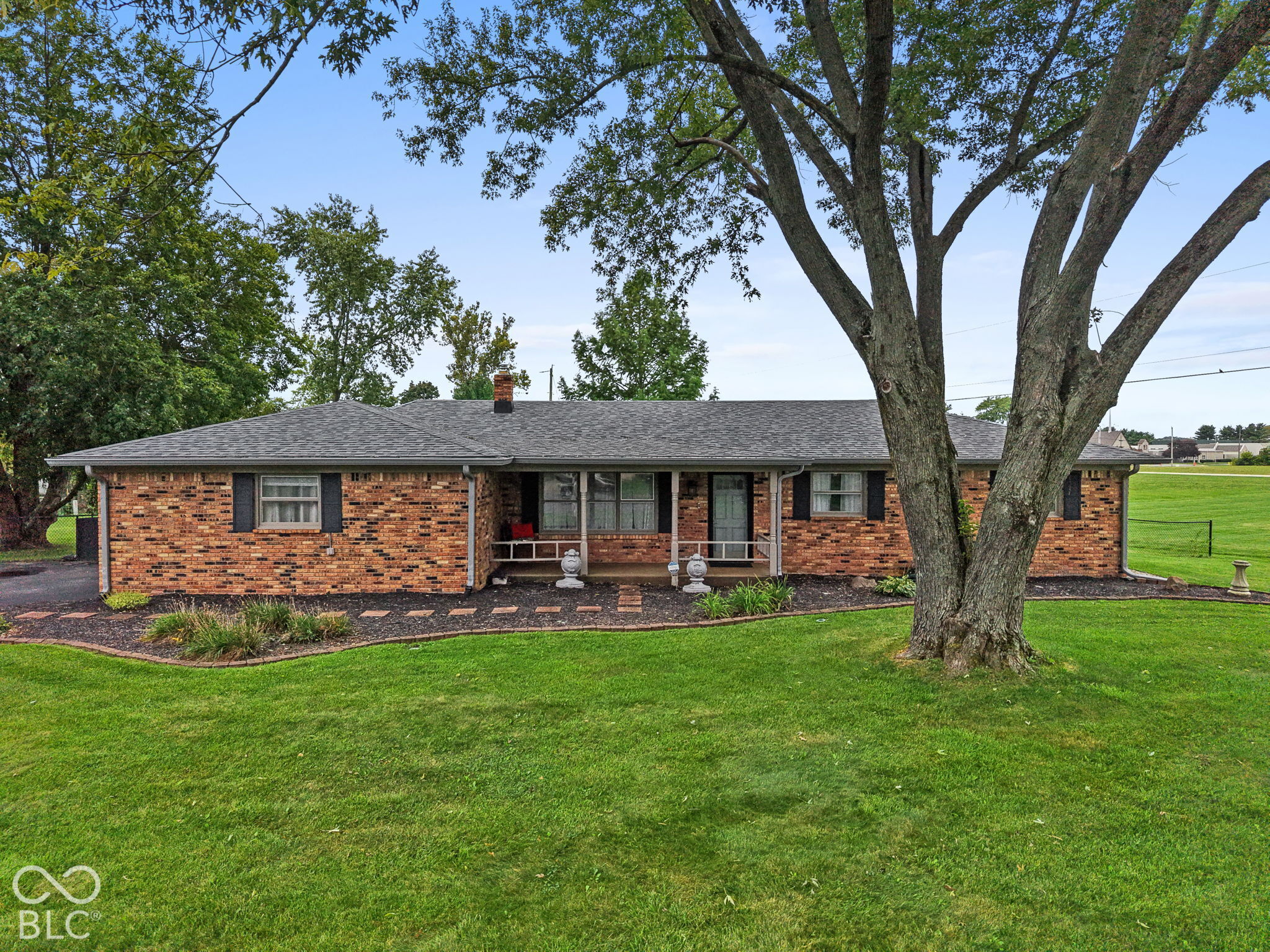 6349 W Buckskin Court — photo