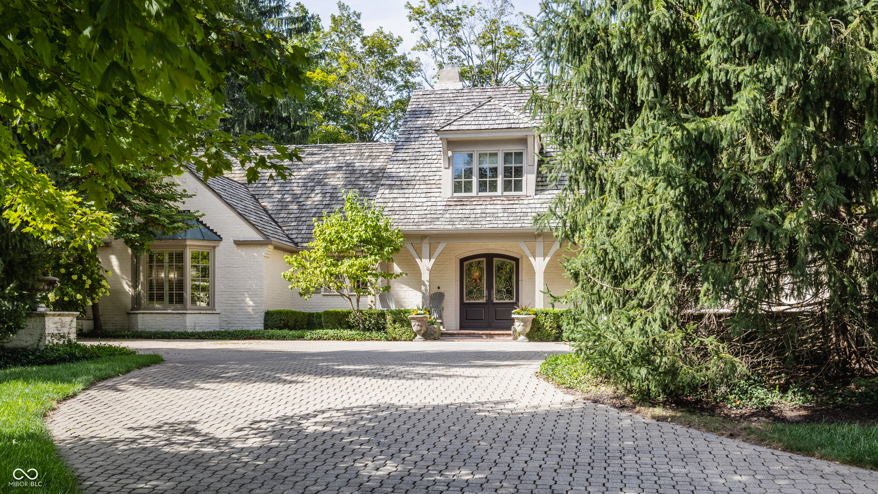 8730 Williamshire East Drive — photo