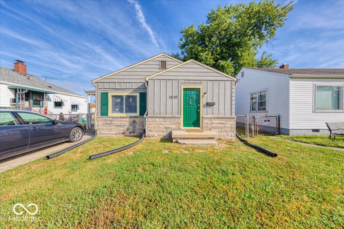 1830 E Raymond Street — photo
