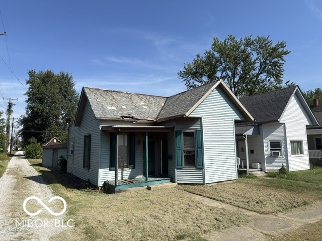 315 E 4th Street — photo