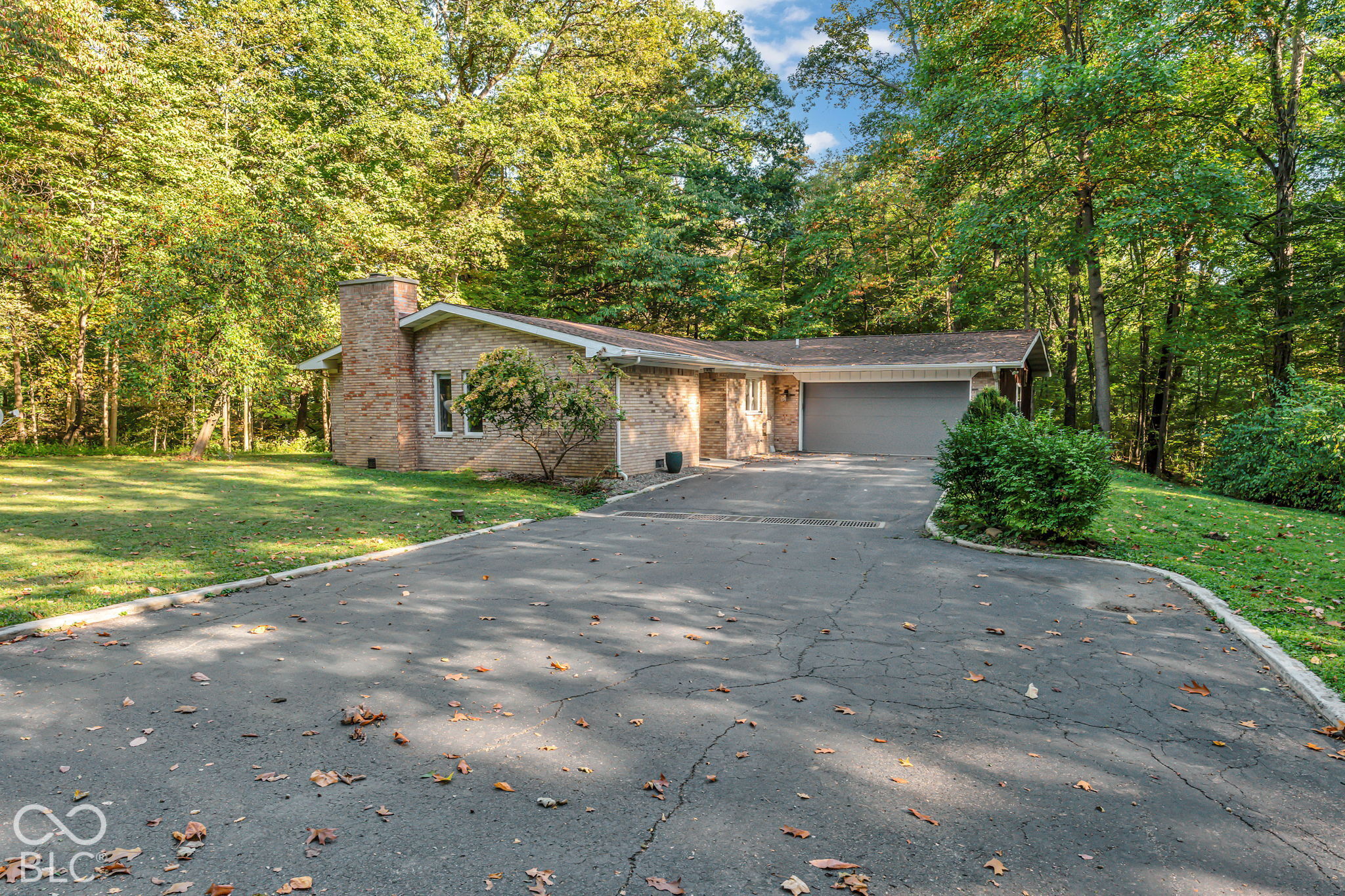 1042 N Farmington Drive — photo