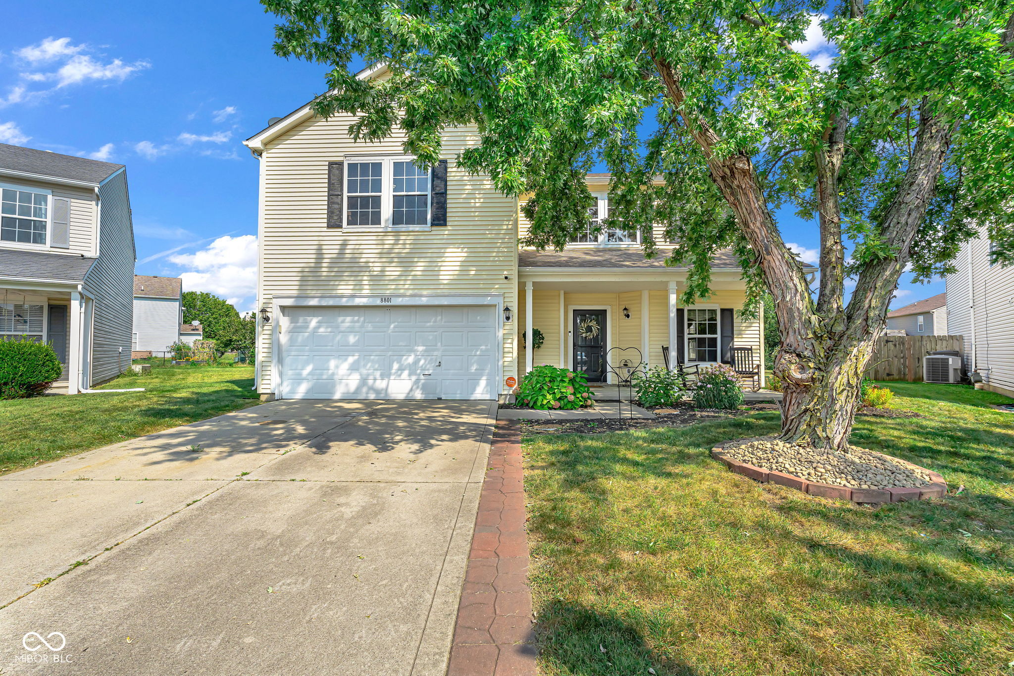 8801 Browns Valley Lane — photo