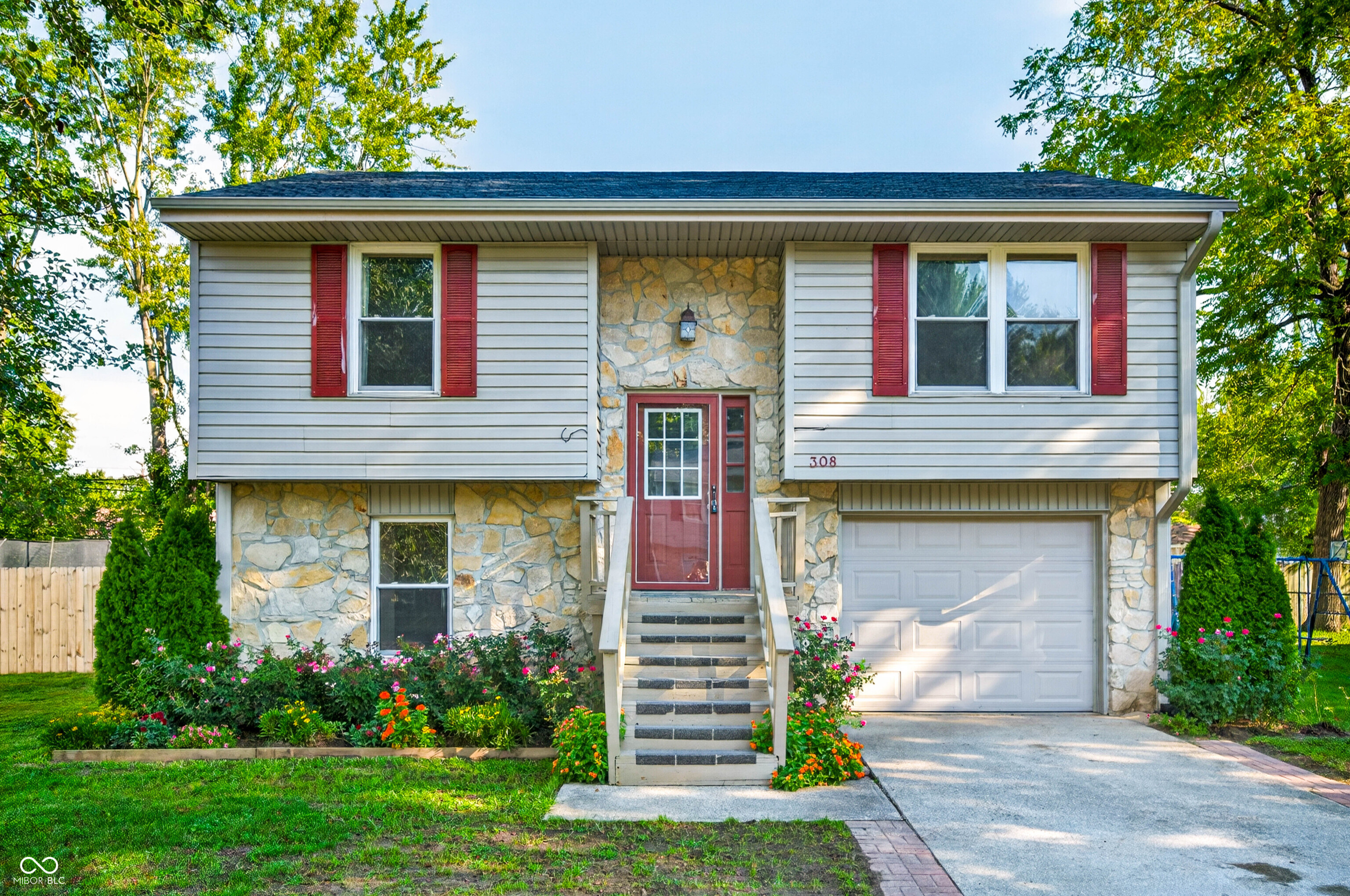 308 Glenbrook Drive — photo