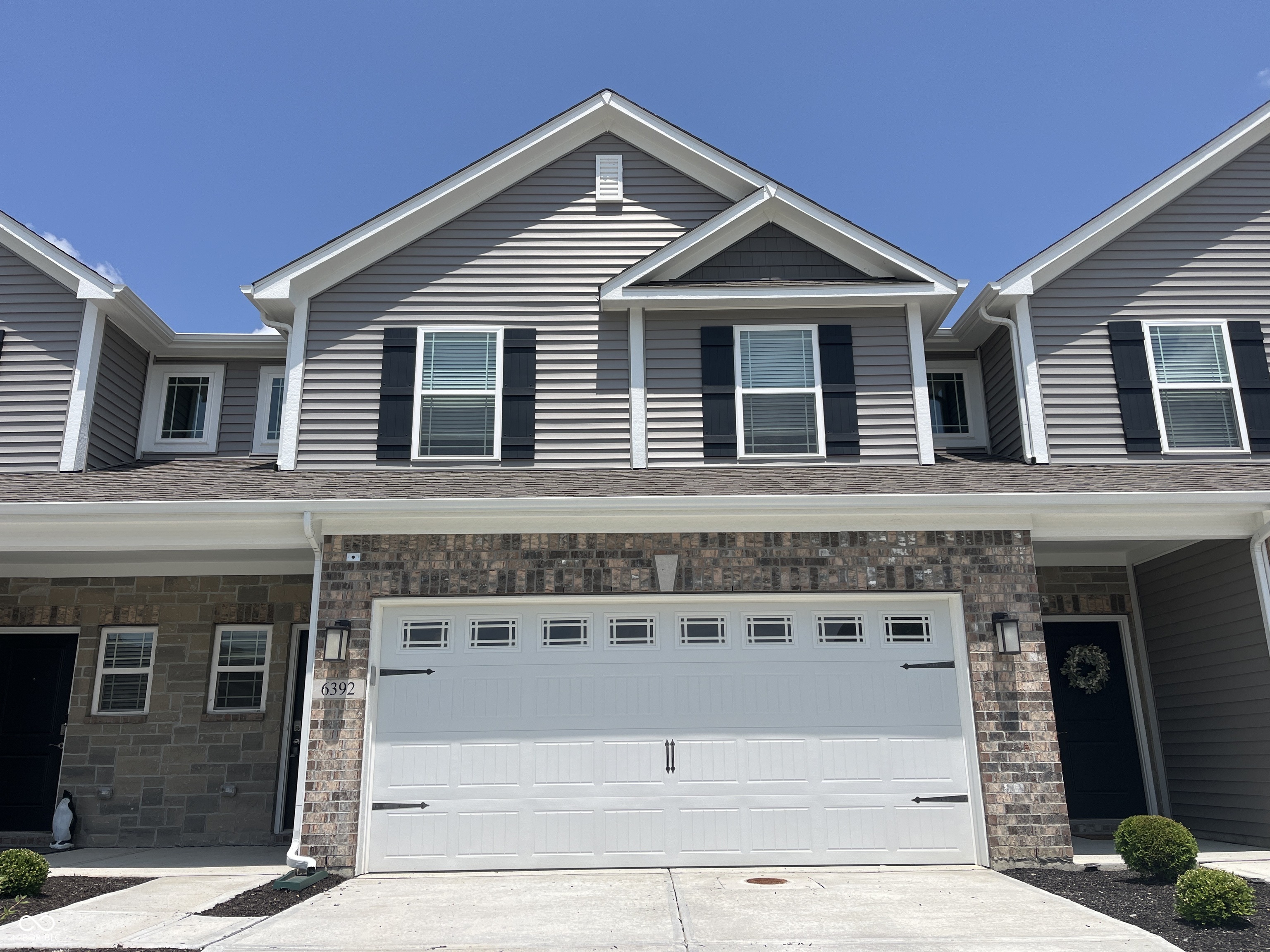 6392 Yuma Court — photo