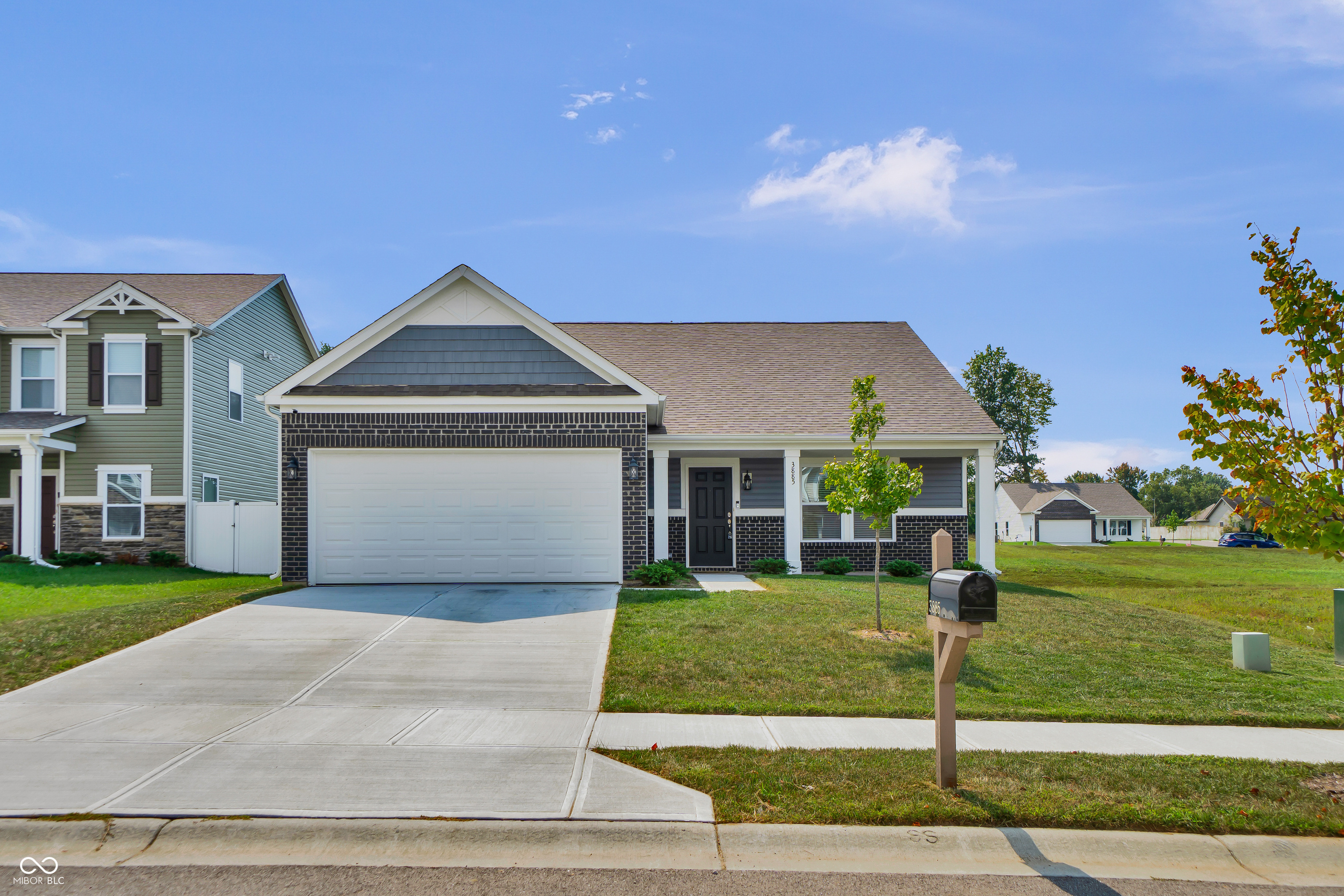 3885 Berkdale Court — photo