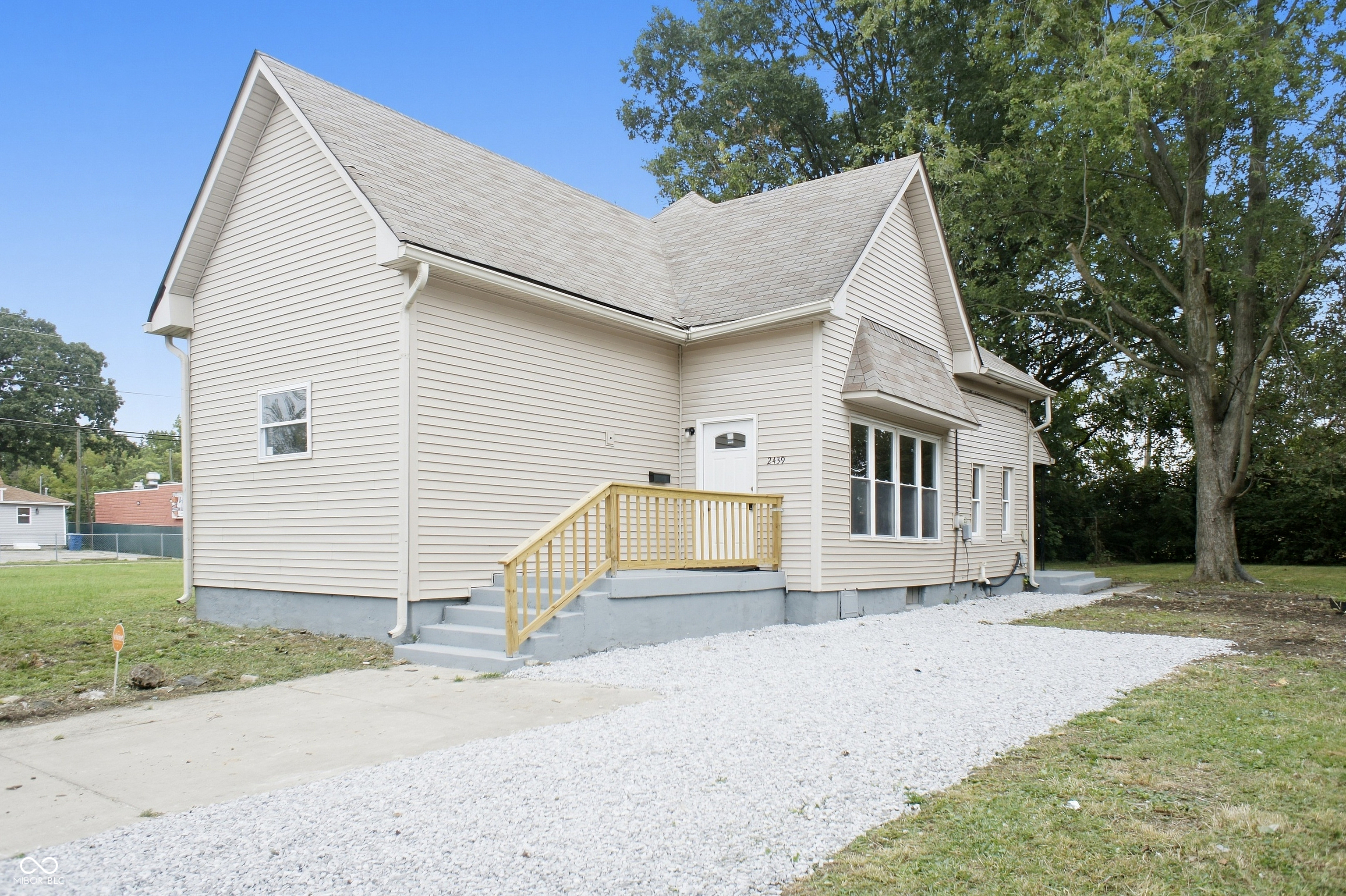 2439 N Gale Street — photo