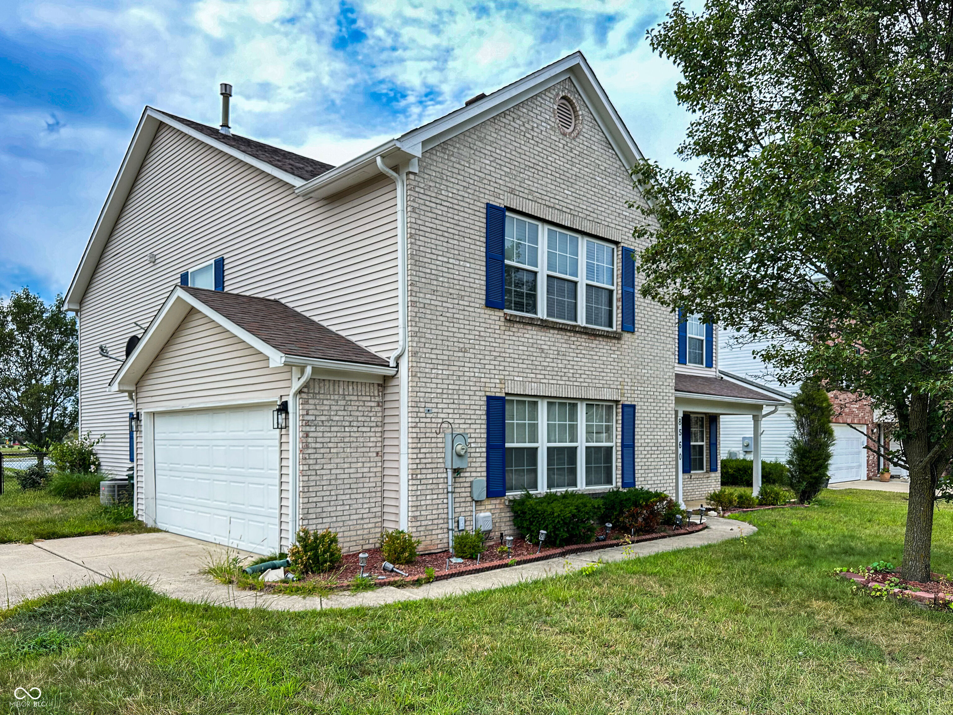8560 N Springview Drive — photo