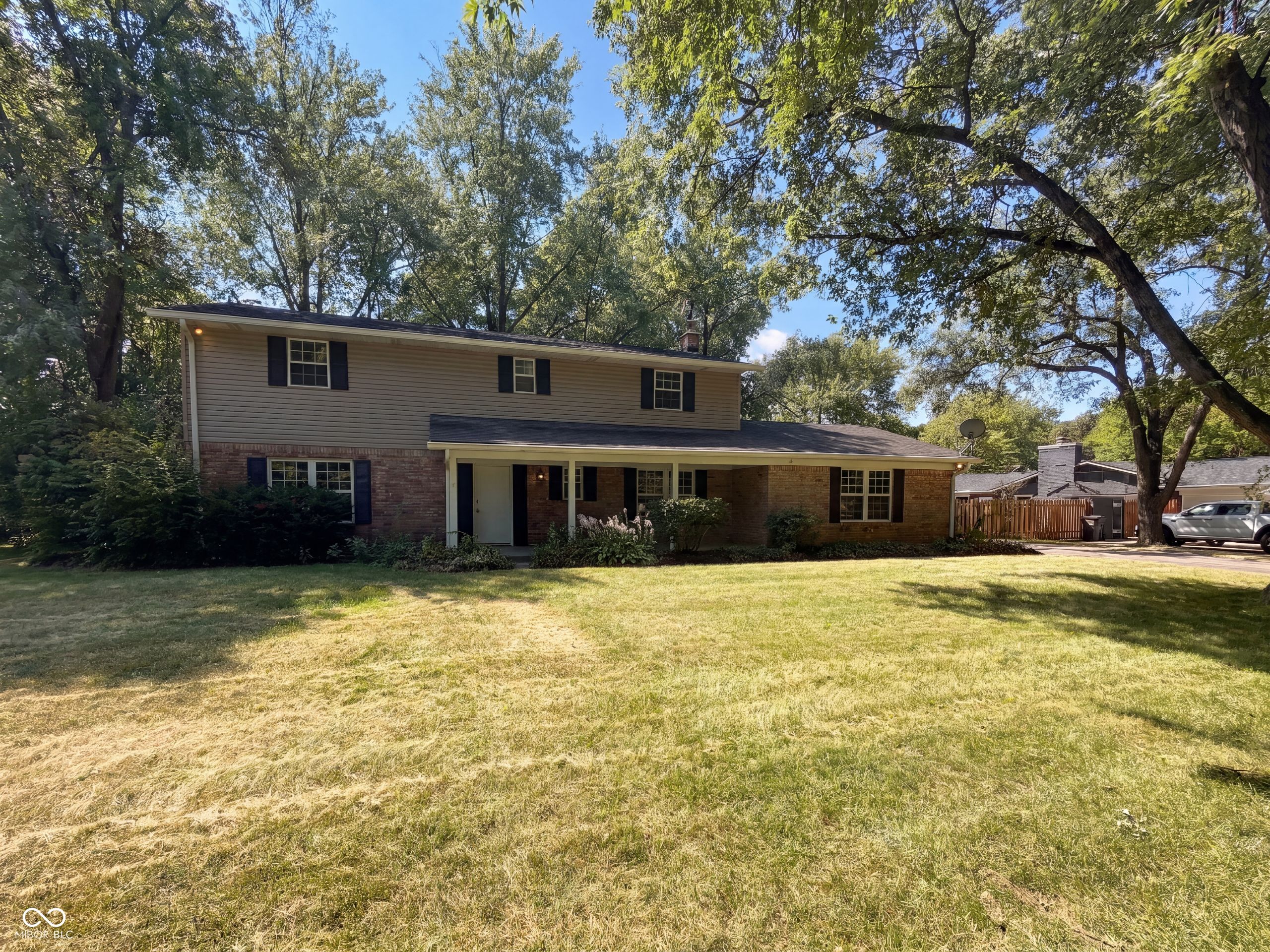 7836 Wawasee Drive — photo