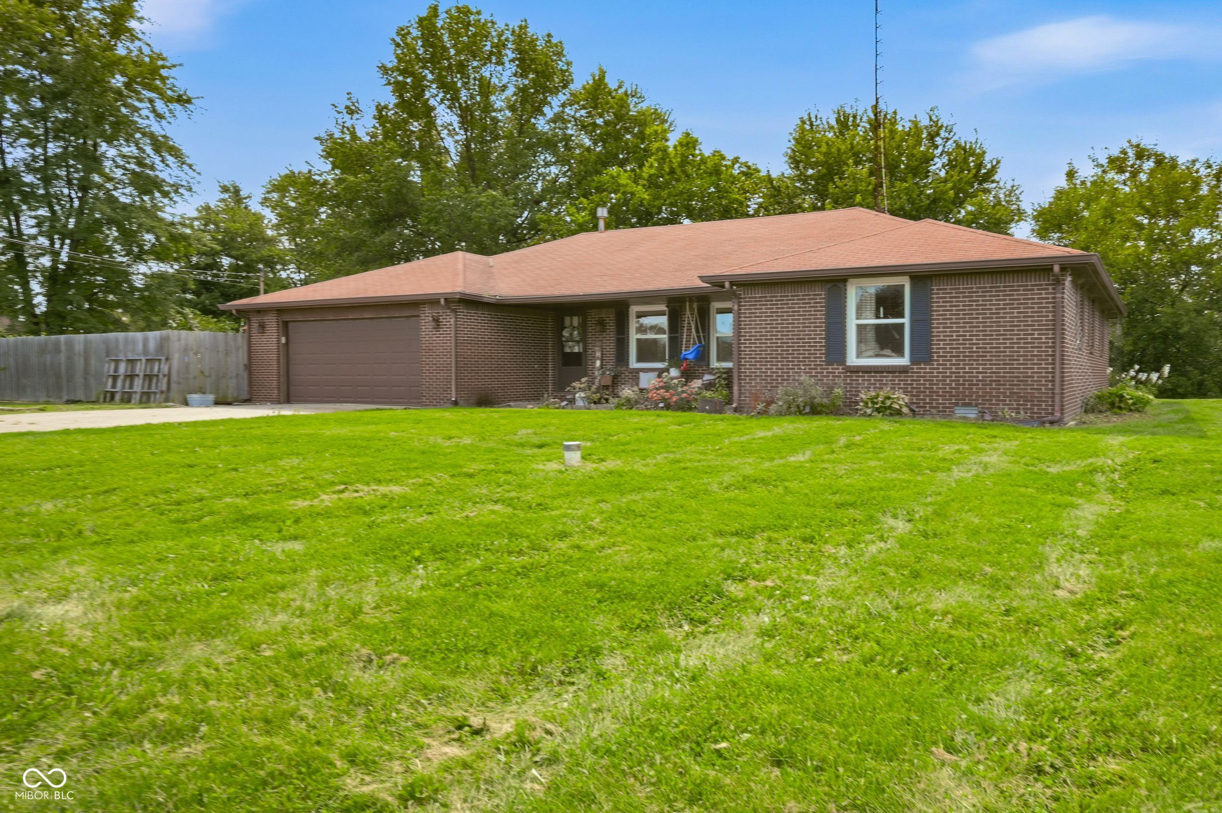 5707 N State Road 9 — photo