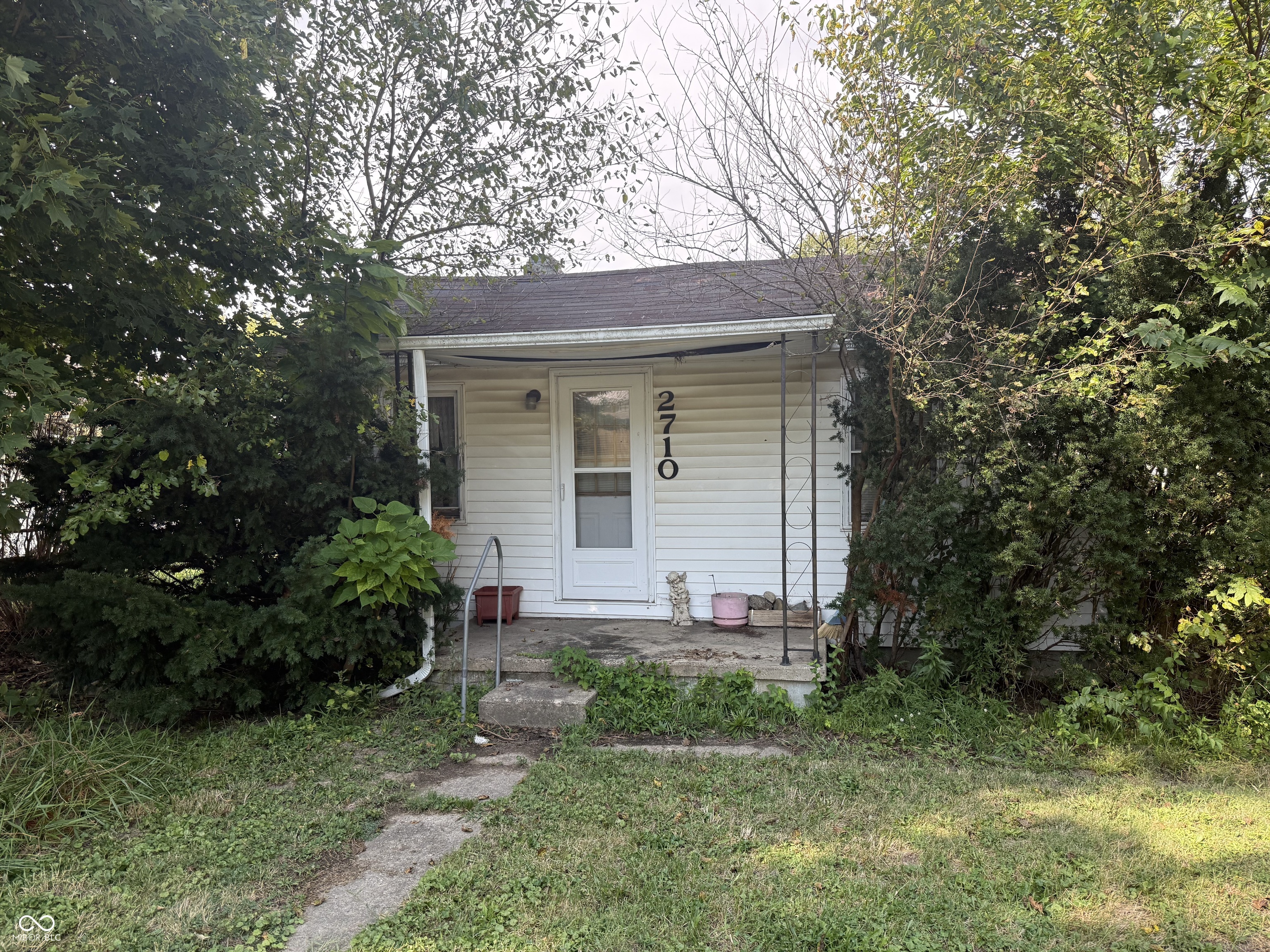 2710 Sycamore — photo