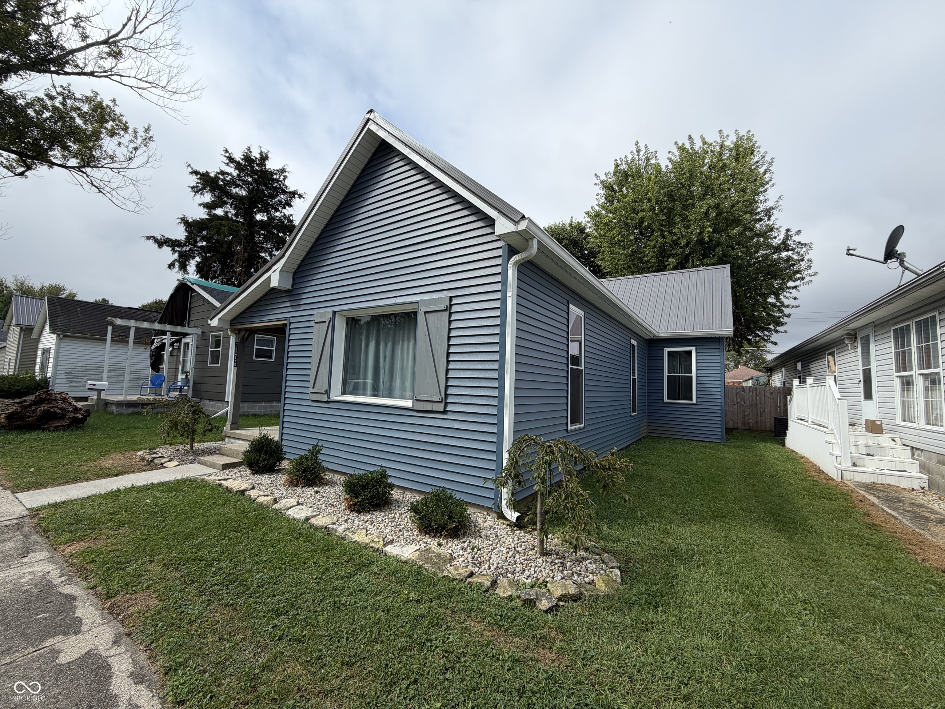 1035 N Sexton Street — photo