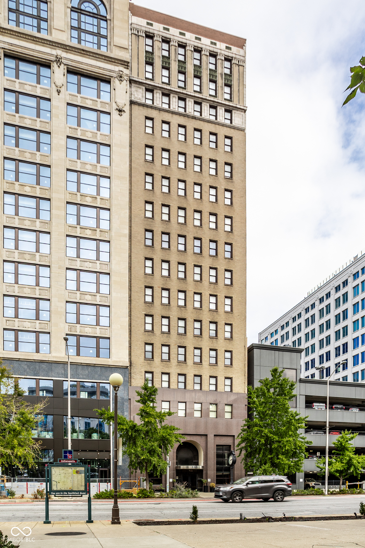 110 E Washington Street #1402 — photo