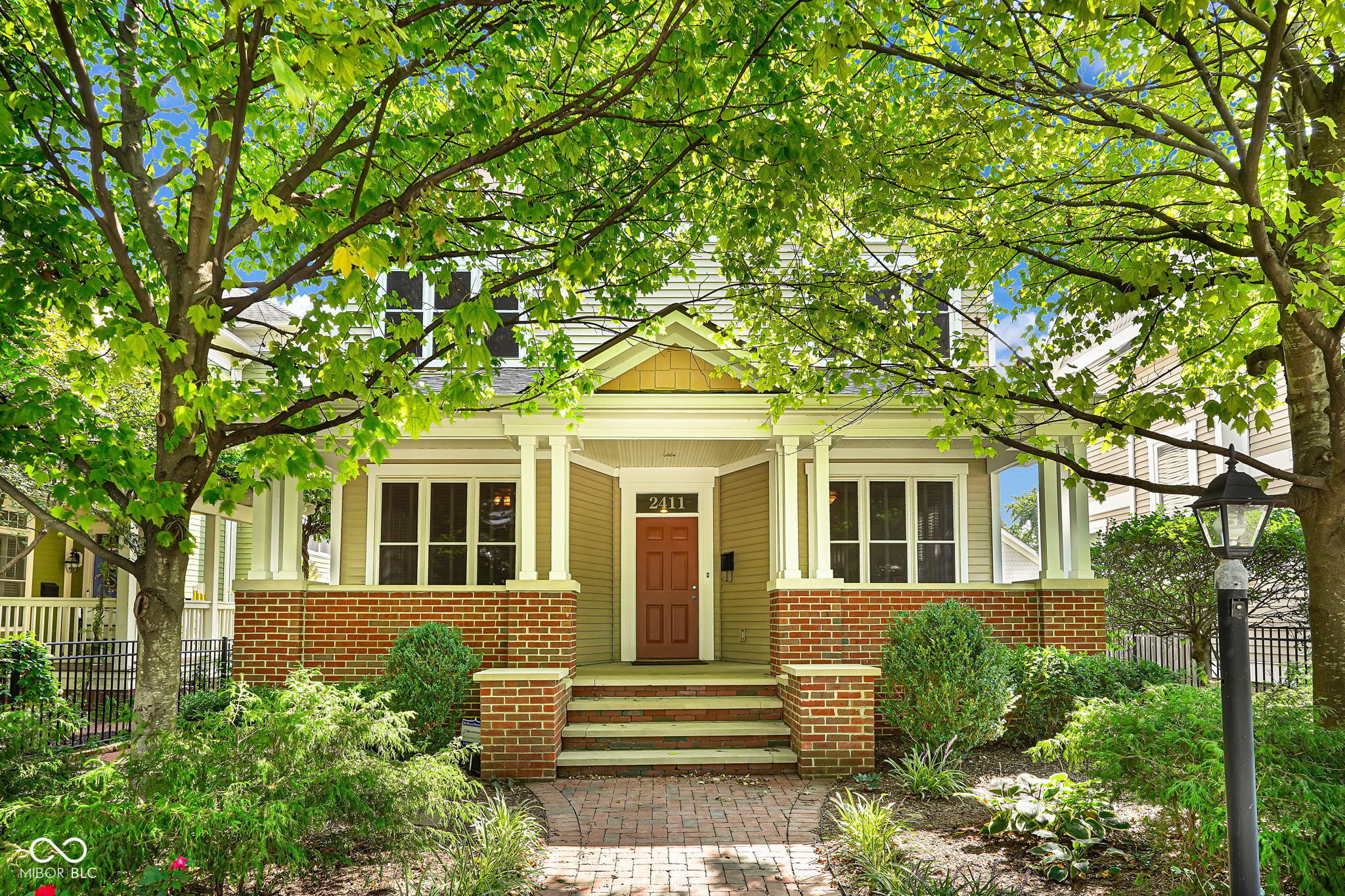 2411 N Talbott Street — photo