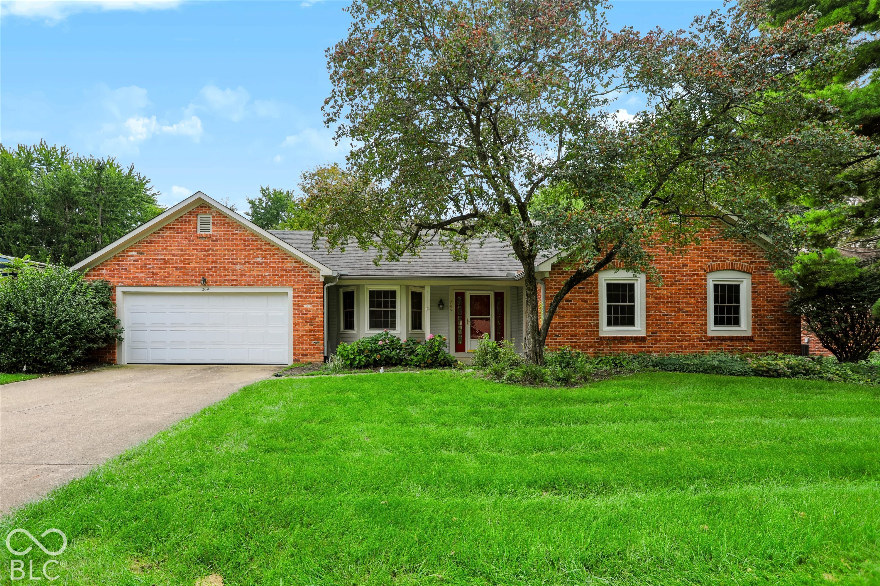 209 Yorkshire Circle — photo