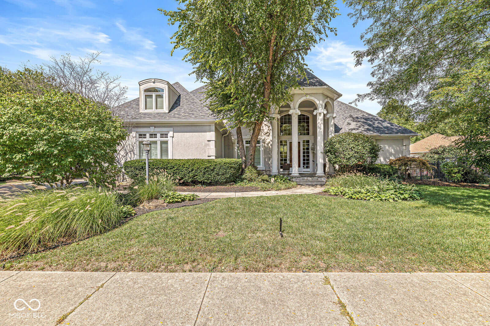 8813 Worthington Court — photo