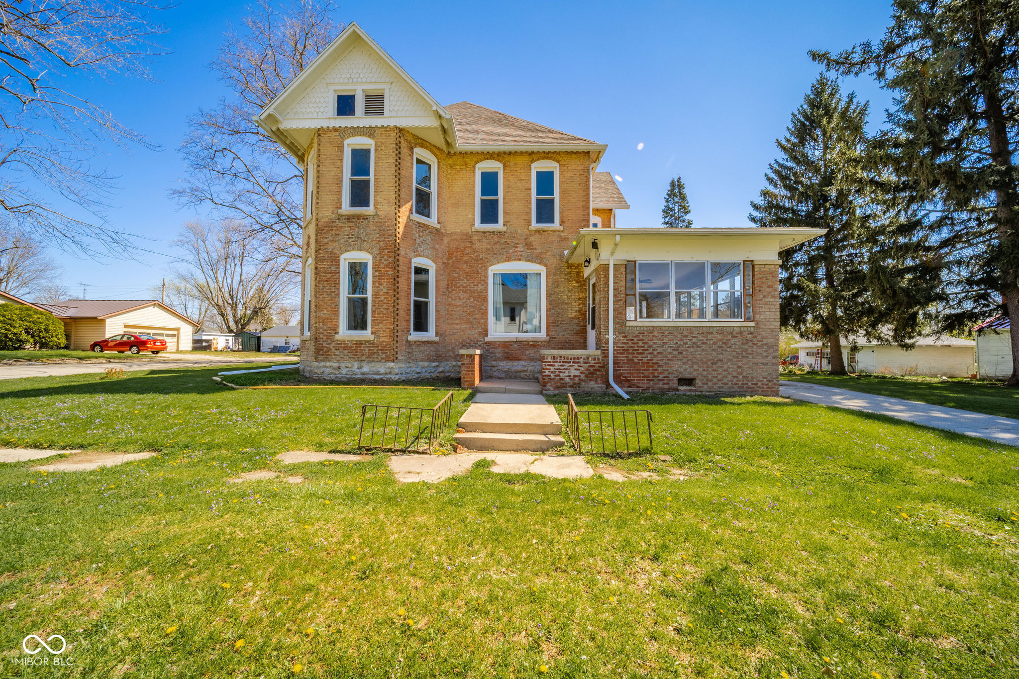 149 N Dalton Avenue — photo