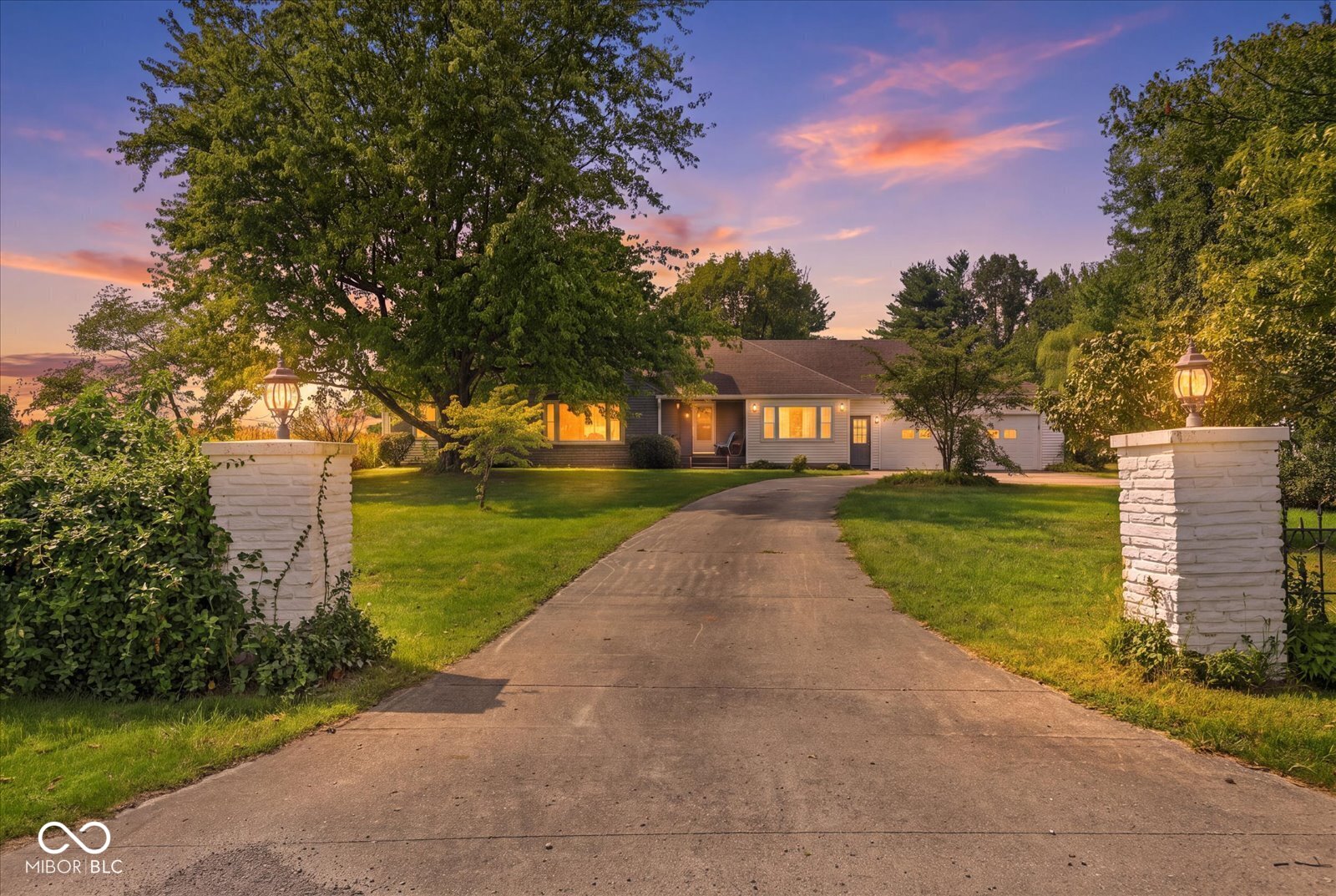 2441 S Tucker Road — photo