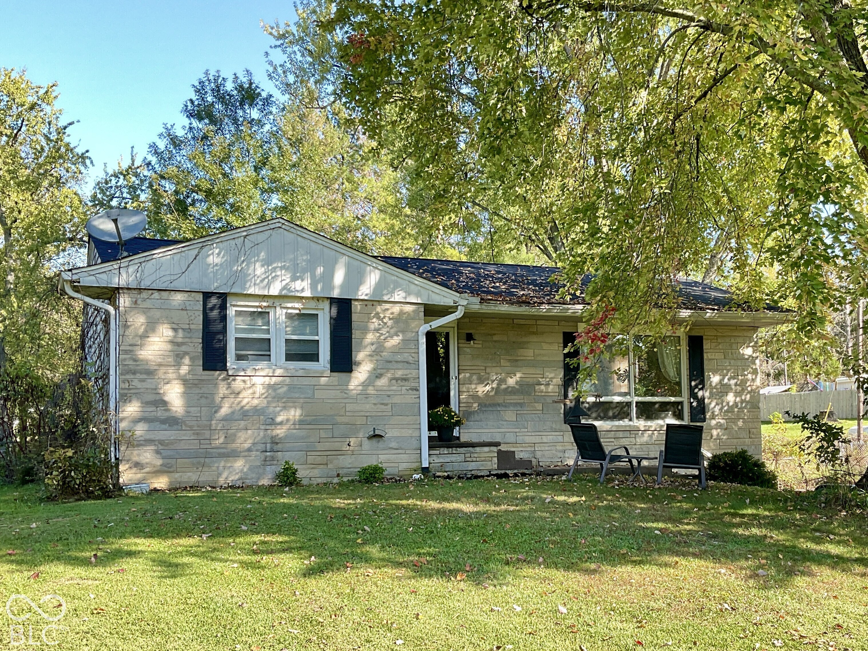 9430 W State Road 48 — photo