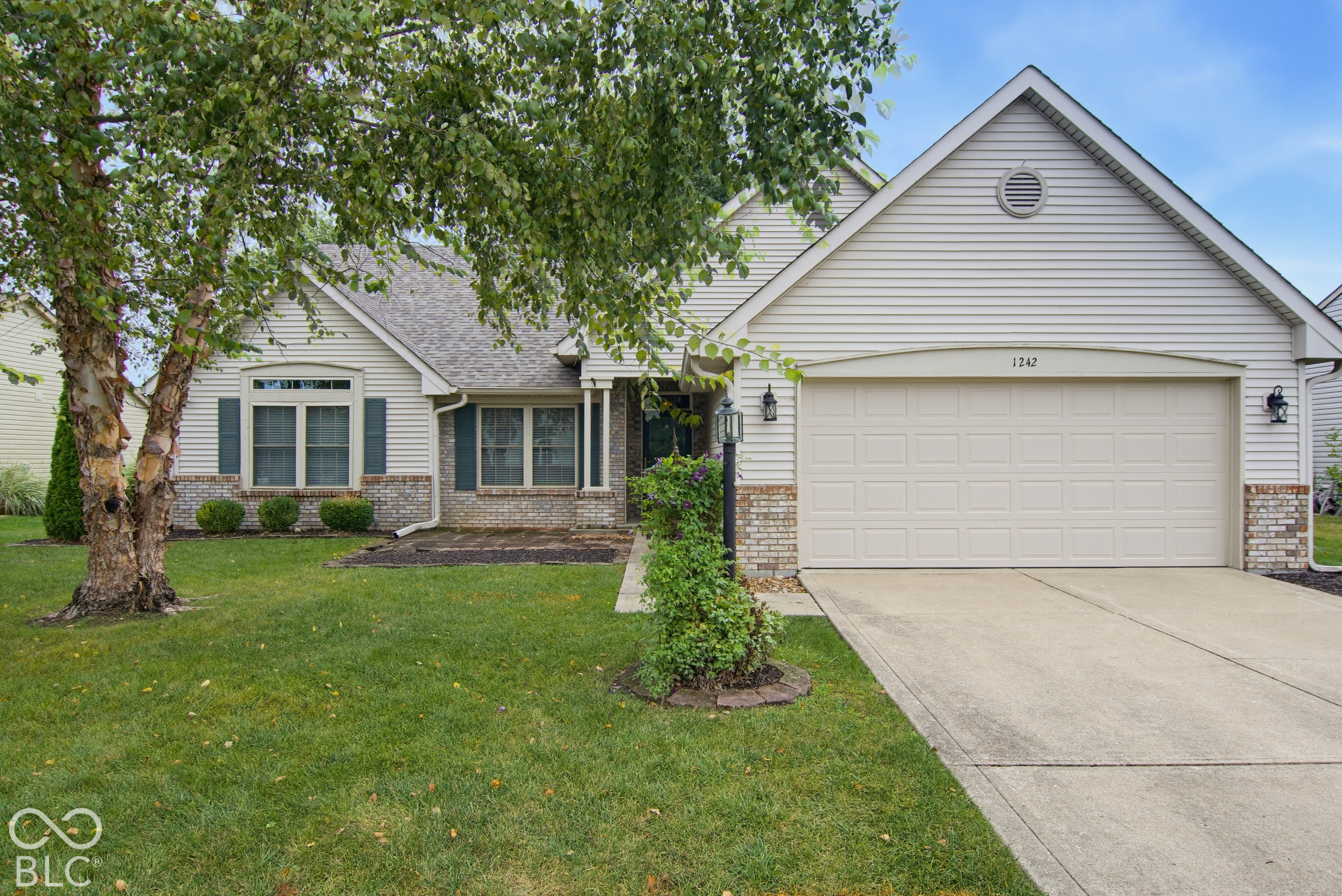 1242 Magnolia Drive — photo