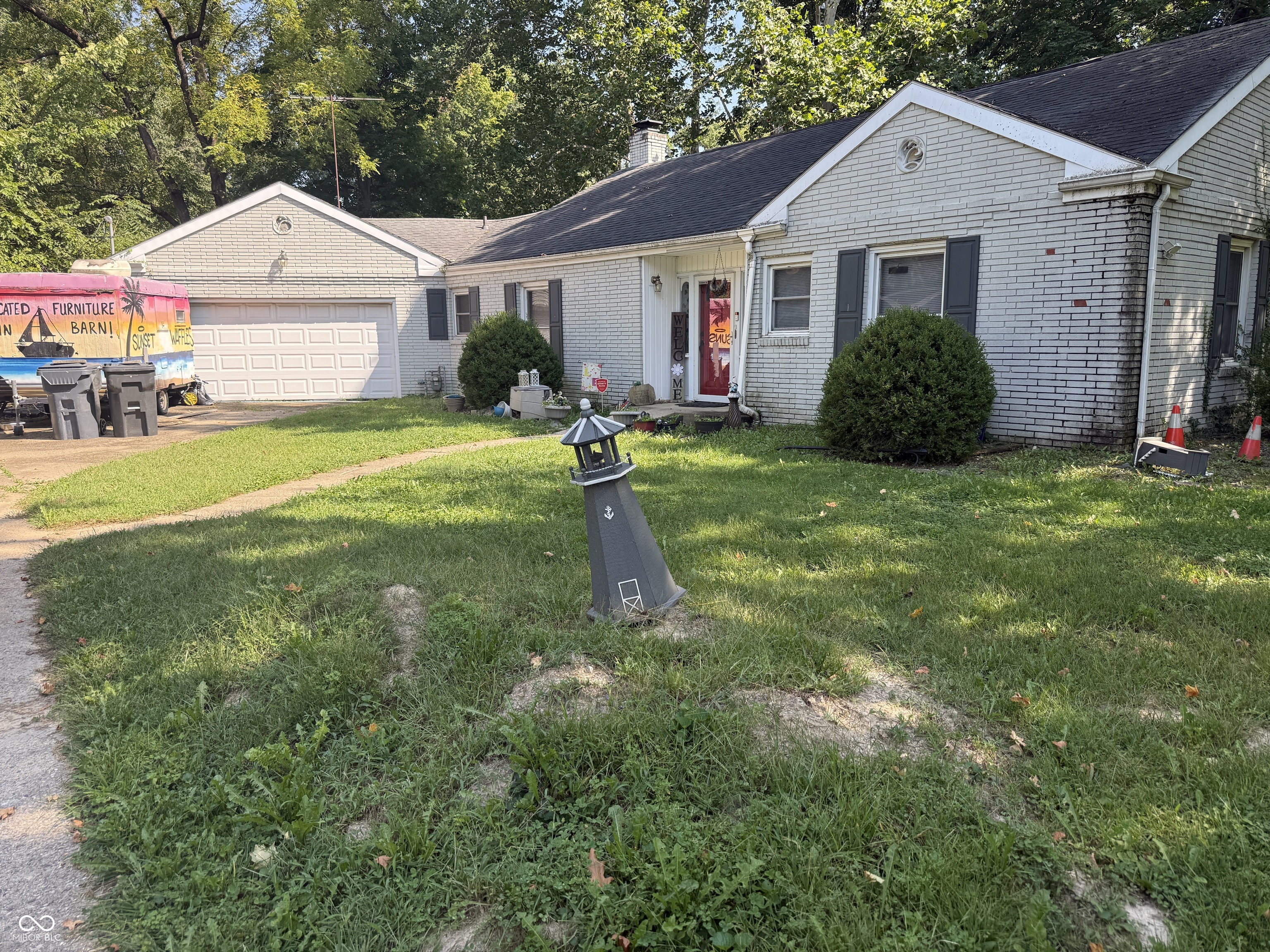 632 Oxford Road — photo