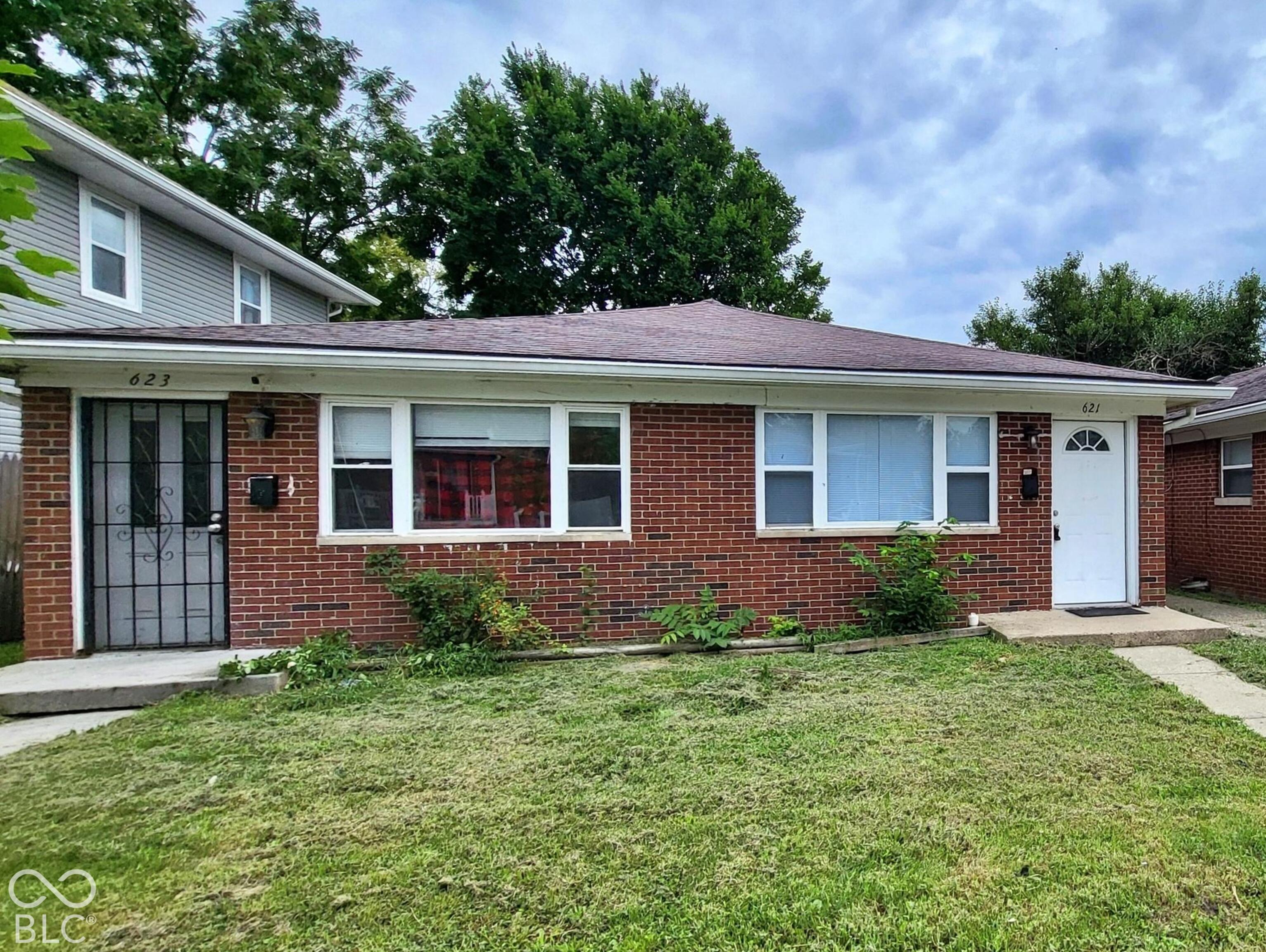 623 N Oxford Street — photo