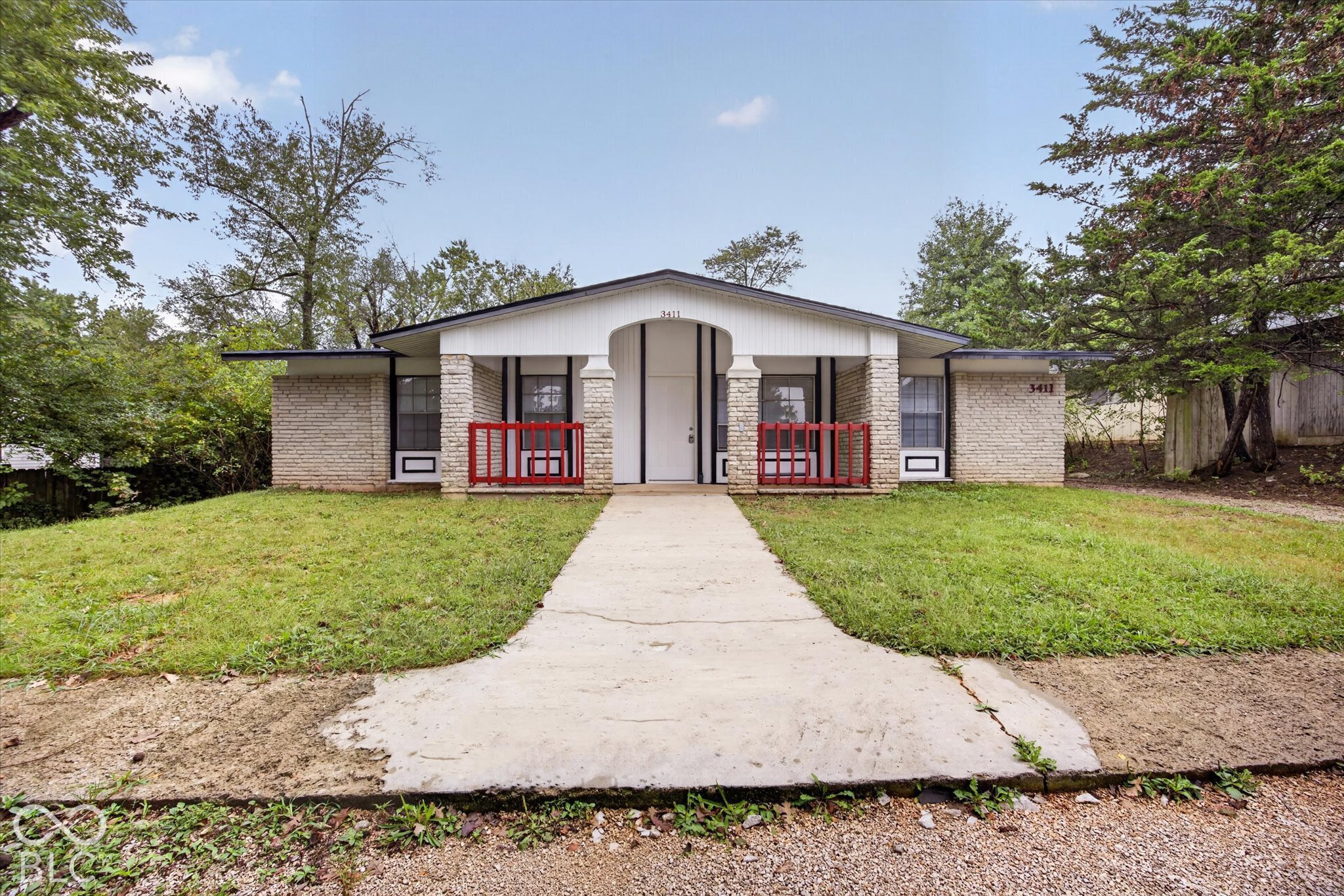 3411 N Kinser Pike — photo