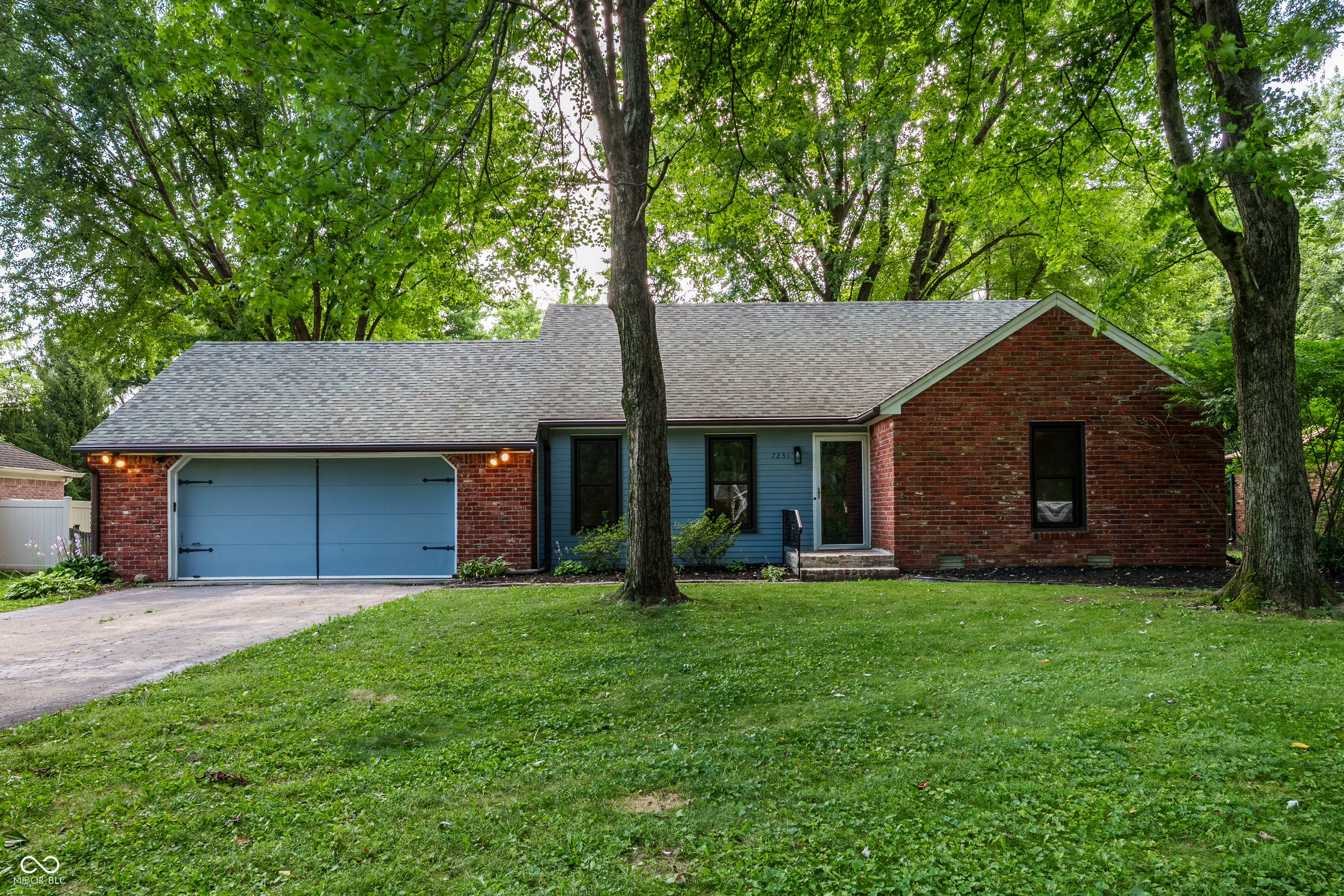 7231 Dean Road — photo