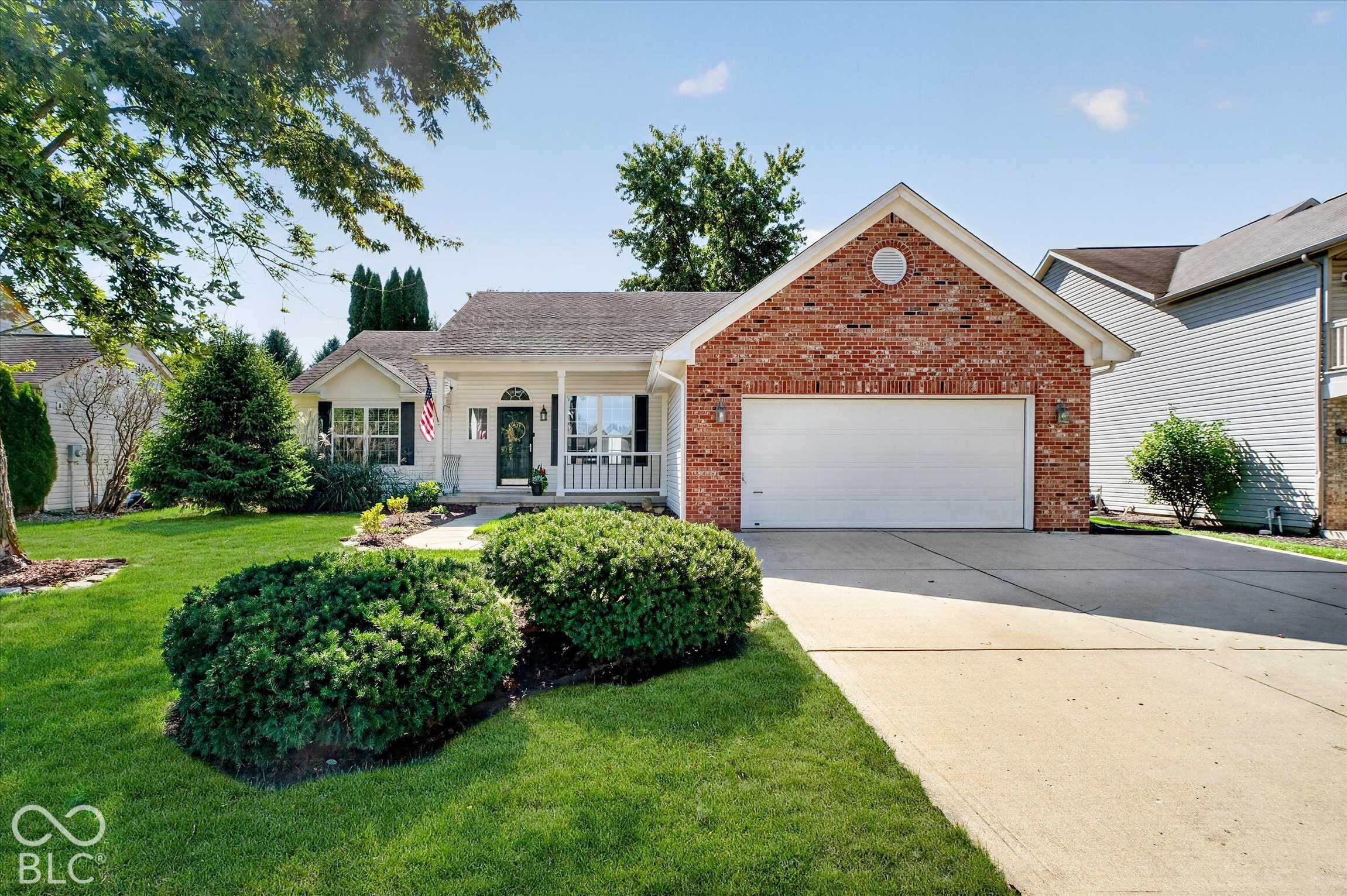 10090 Youngwood Lane — photo