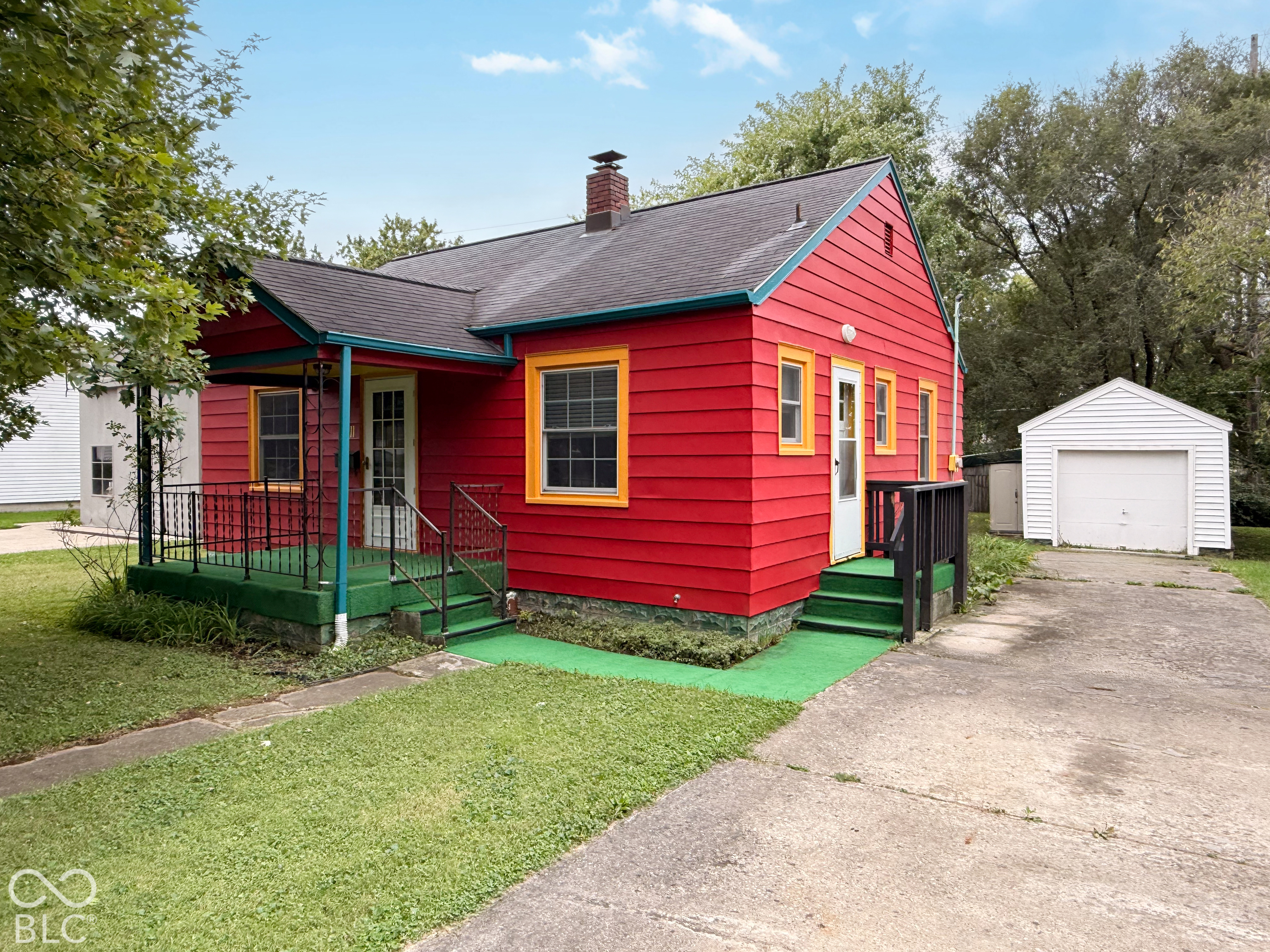 1111 Fairfax Street — photo