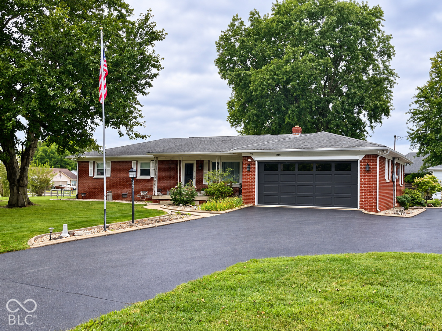 5706 W Southport Road — photo